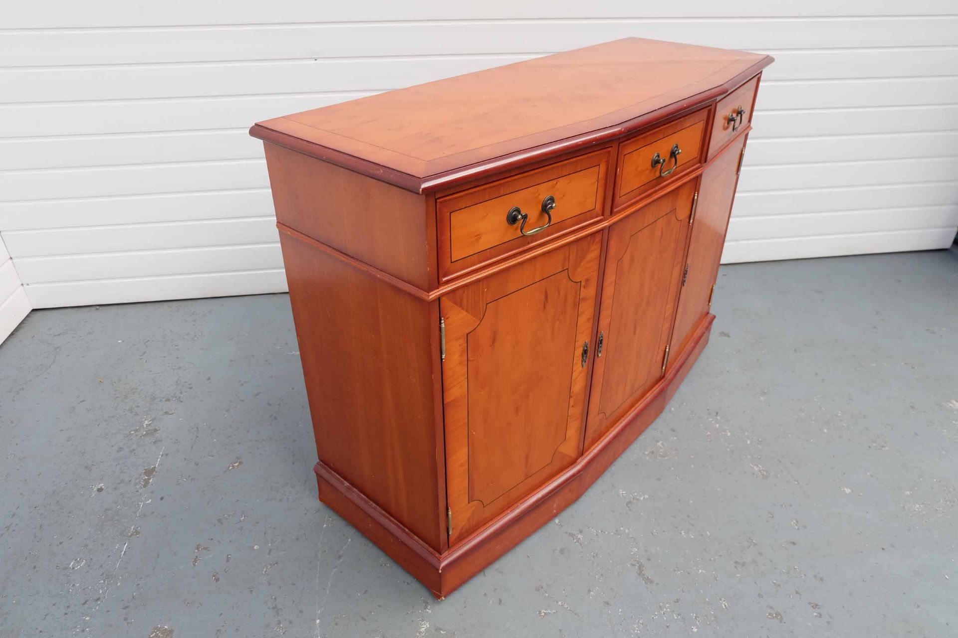 Traditional Curved Sideboard. 3 Drawers at the Top and 3 Cupboards at the Bottom. - Image 2 of 9