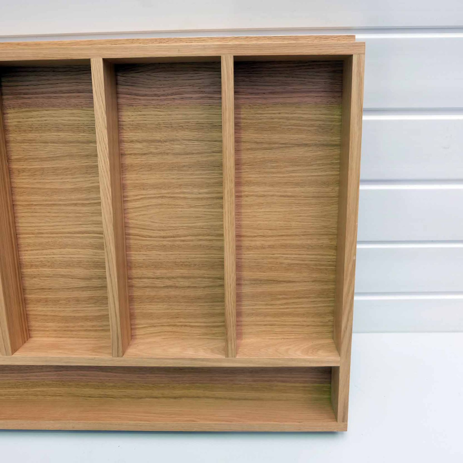 Solid Wood Drawer Insert. Size 722mm W x 487mm D x 57mm H. 6 x Segments. - Image 4 of 6