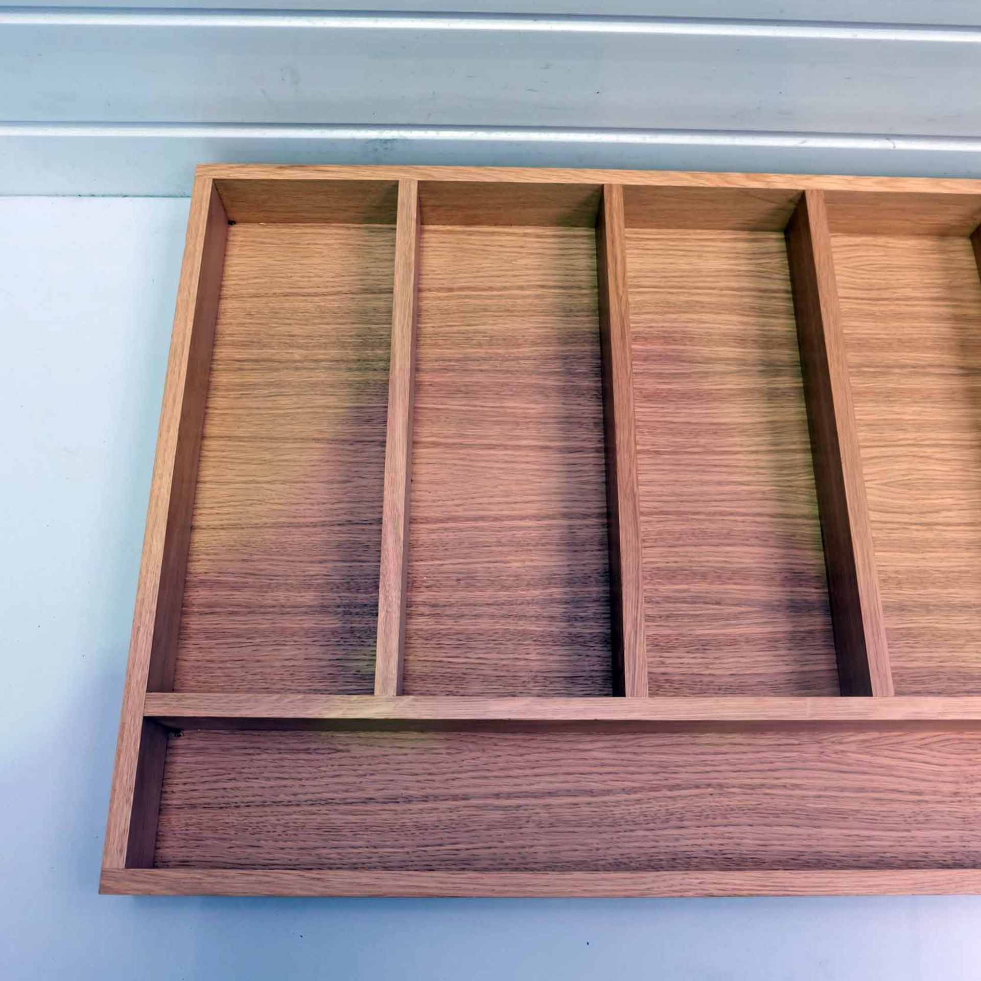 Solid Wood Drawer Insert. Size 720mm W x 487mm D x 56mm H. 6 x Segments. - Image 2 of 4