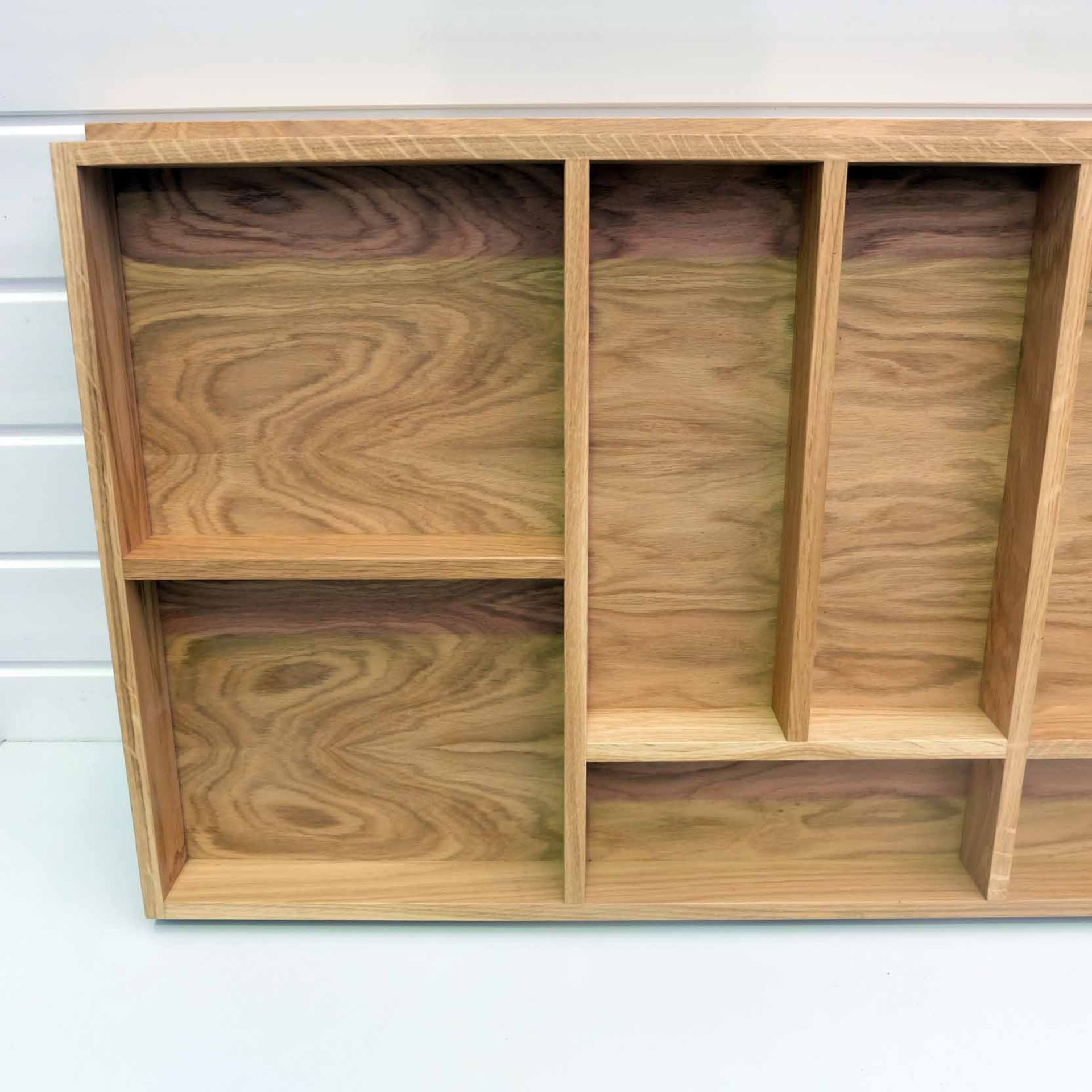 Solid Wood Drawer Insert. Size 817mm W x 480mm D x 56mm H. 8 x Segments. - Image 2 of 4