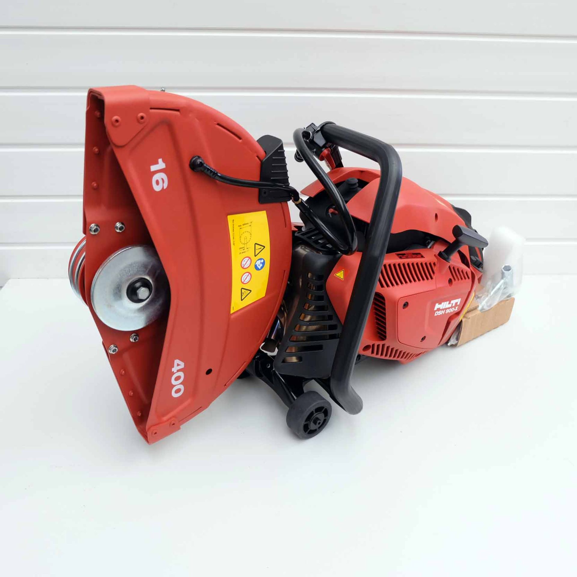 Hilti Hand Held Gas Saw. Model DSH 900-X 16". Complete With SP-16"x1" Blade. Easy Start Auto-Choke S - Image 5 of 22