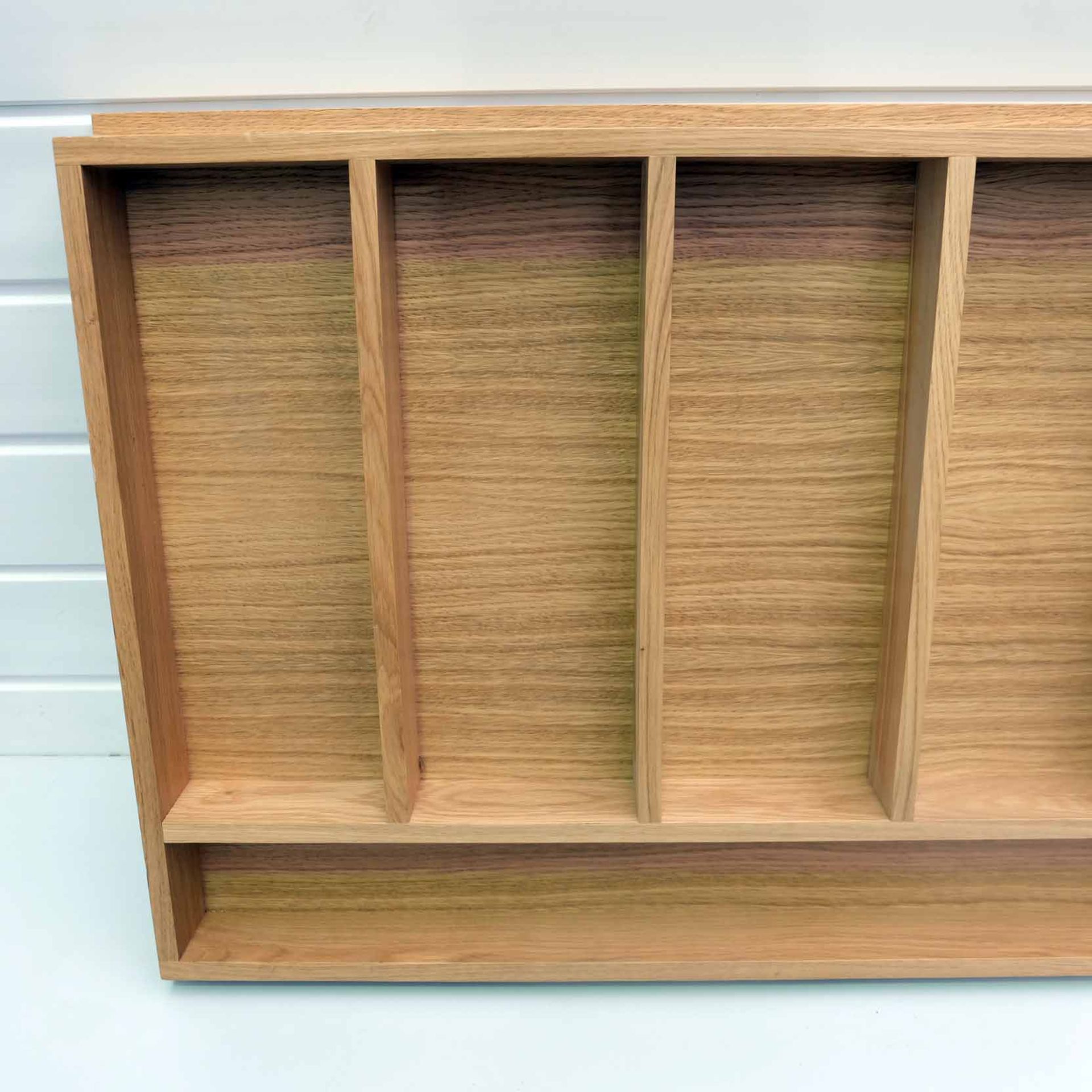 Solid Wood Drawer Insert. Size 722mm W x 487mm D x 57mm H. 6 x Segments. - Image 3 of 6