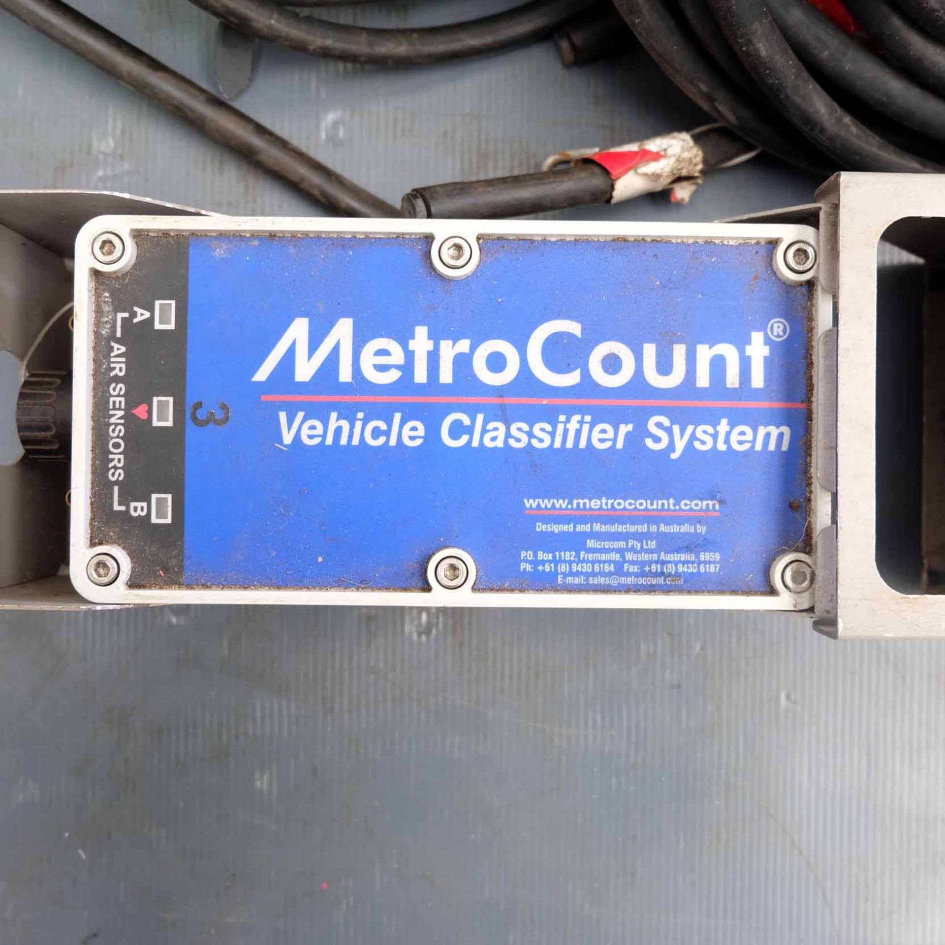 Metro Count Model MC5600 Vehicle Classifier System. With 4 x Tubes. - Image 3 of 6
