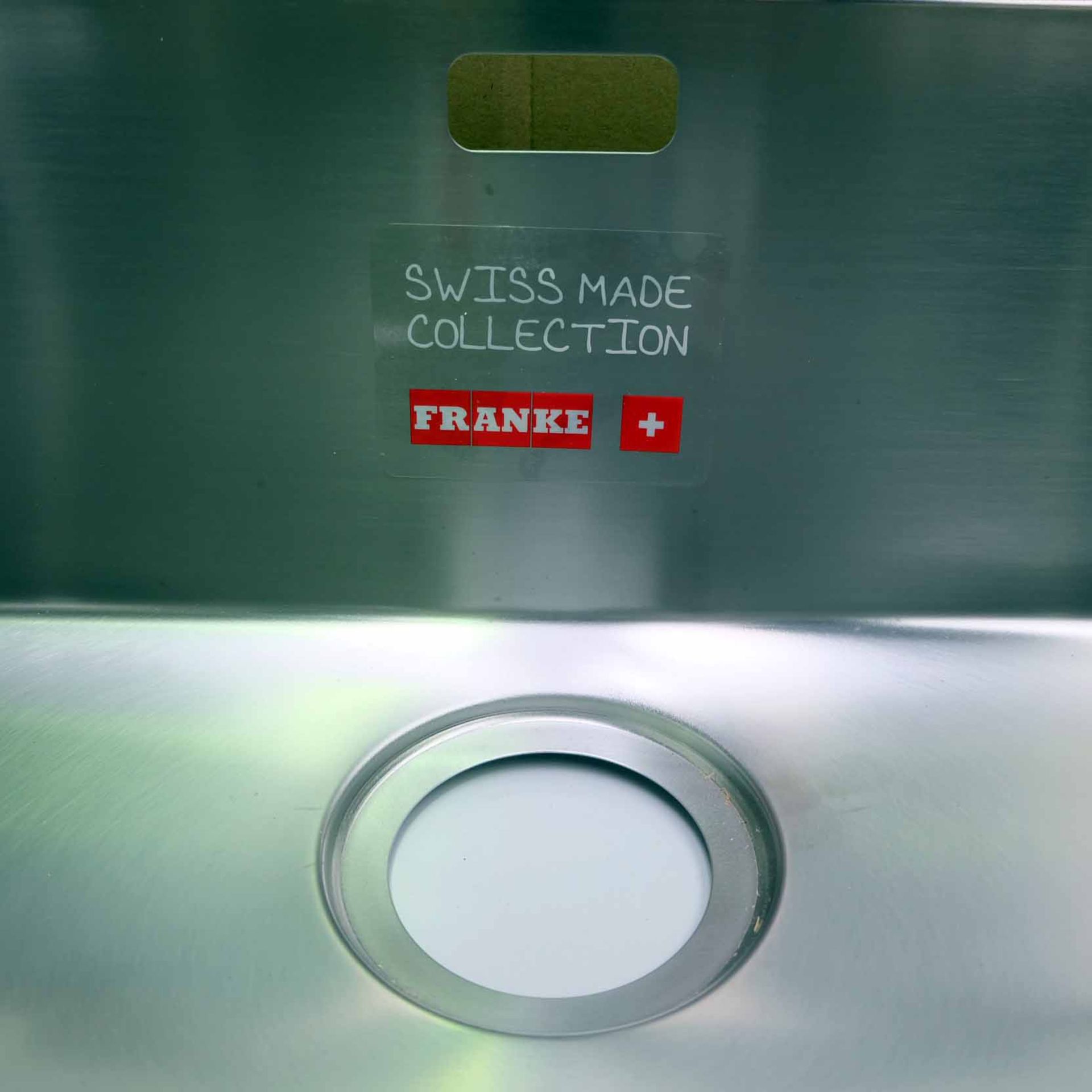 FRANKE + Swiss Made Collection Stainless Steel Sink. External Size 735mm W x 440mm D x 215mm H. Inte - Image 3 of 17
