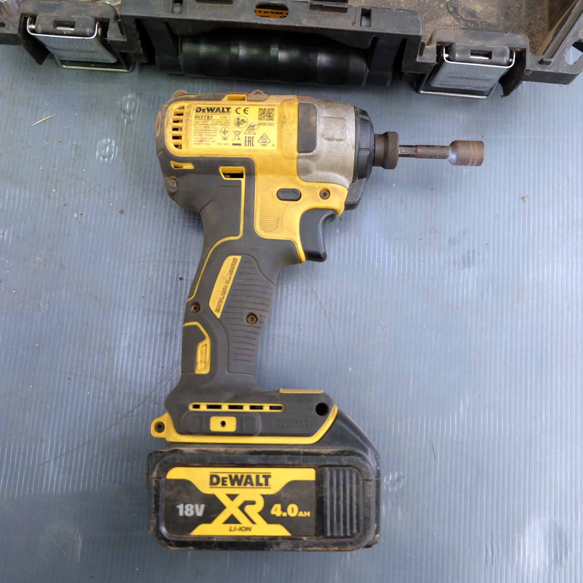 DeWalt DCF787 18V Impact Gun. 18V Lithium Battery 4.0AH. 1 x Battery. Various Bits. - Image 6 of 12