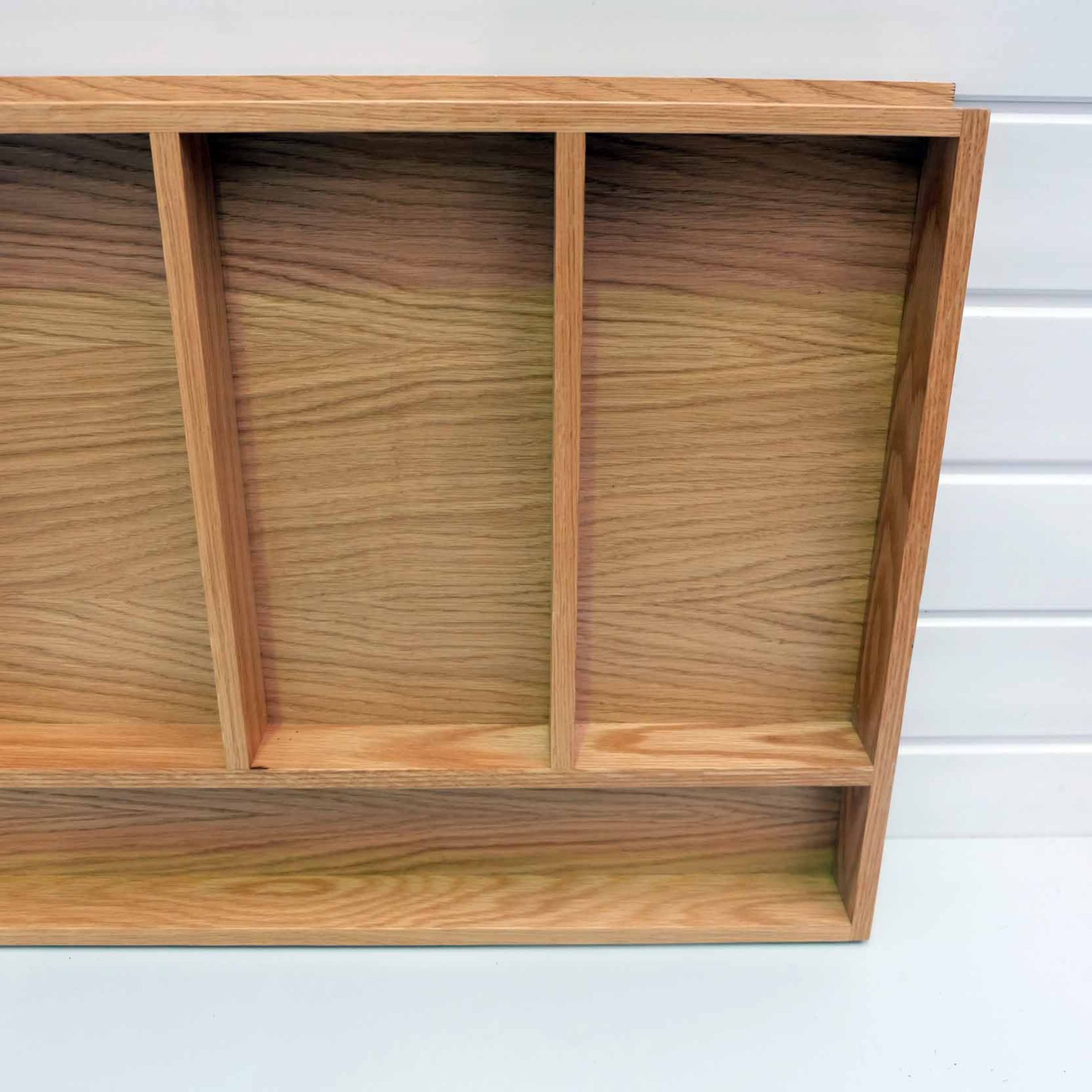 Solid Wood Drawer Insert. Size 922mm W x 482mm D x 56mm H. 6 x Segments. - Image 4 of 5
