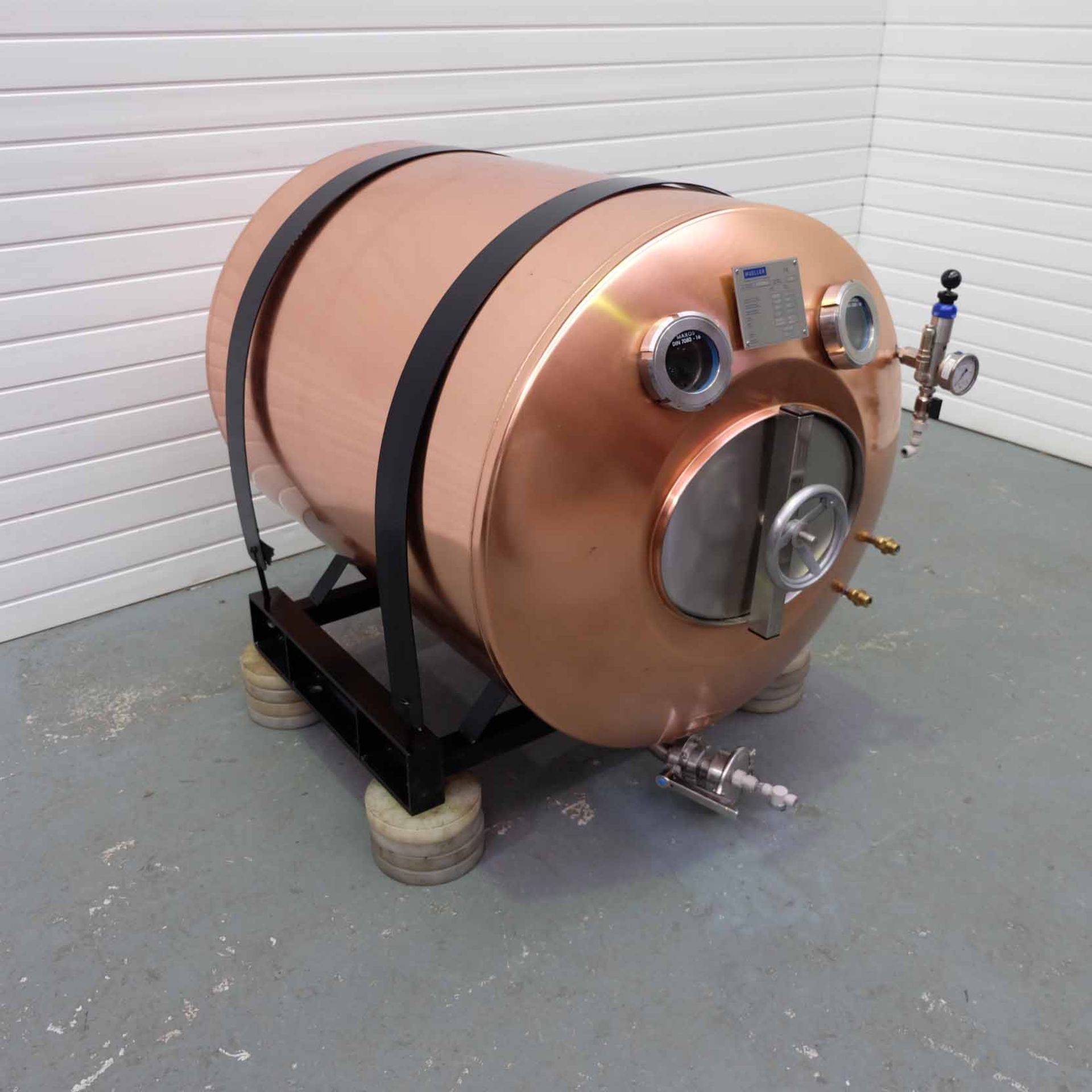 Paul Mueller Ltd. (Missouri USA) Copper Serving Beer Tank. Model 500Ltr. With Self Cooling Bag in Ta - Image 2 of 11