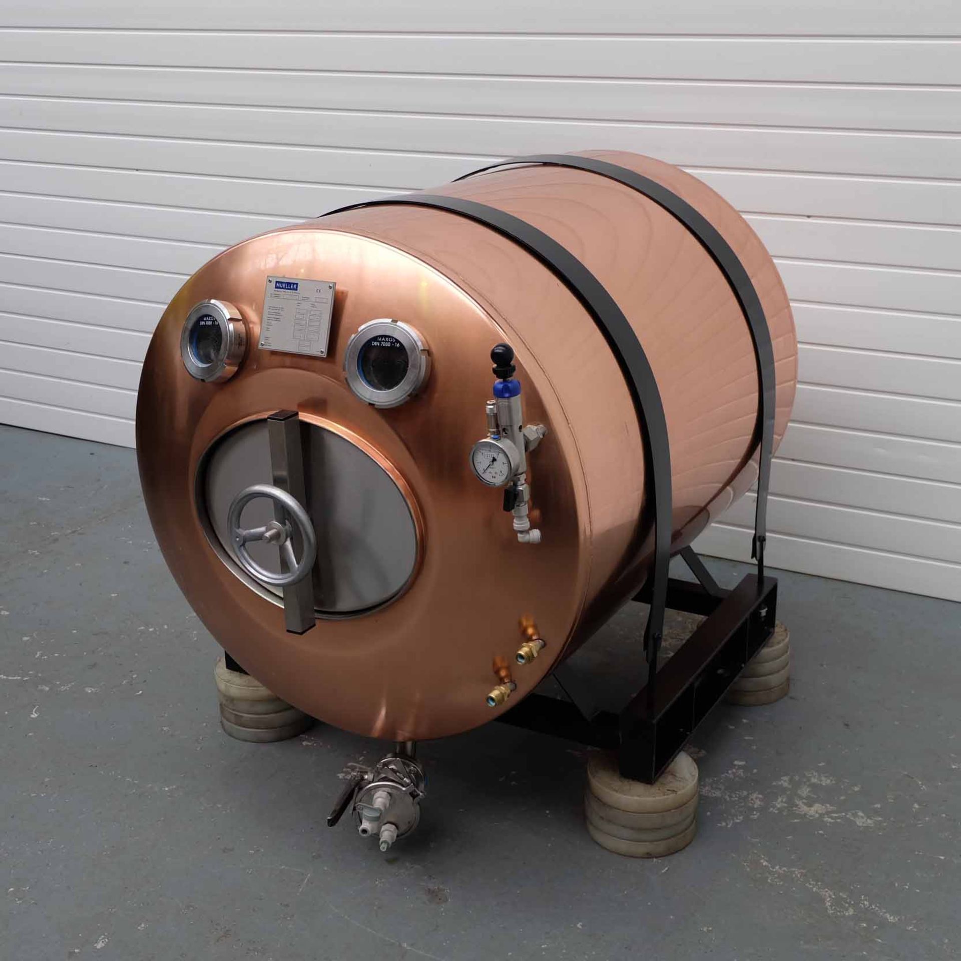 Paul Mueller Ltd. (Missouri USA) Copper Serving Beer Tank. Model 500Ltr. With Self Cooling Bag in Ta - Image 3 of 13