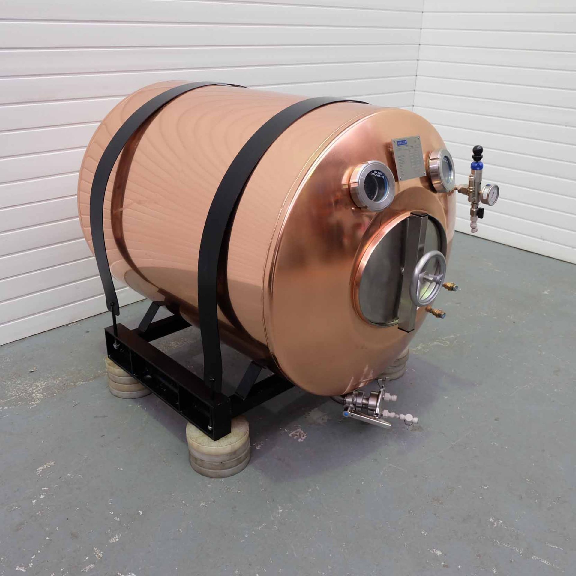 Paul Mueller Ltd. (Missouri USA) Copper Serving Beer Tank. Model 500Ltr. With Self Cooling Bag in Ta - Image 2 of 11