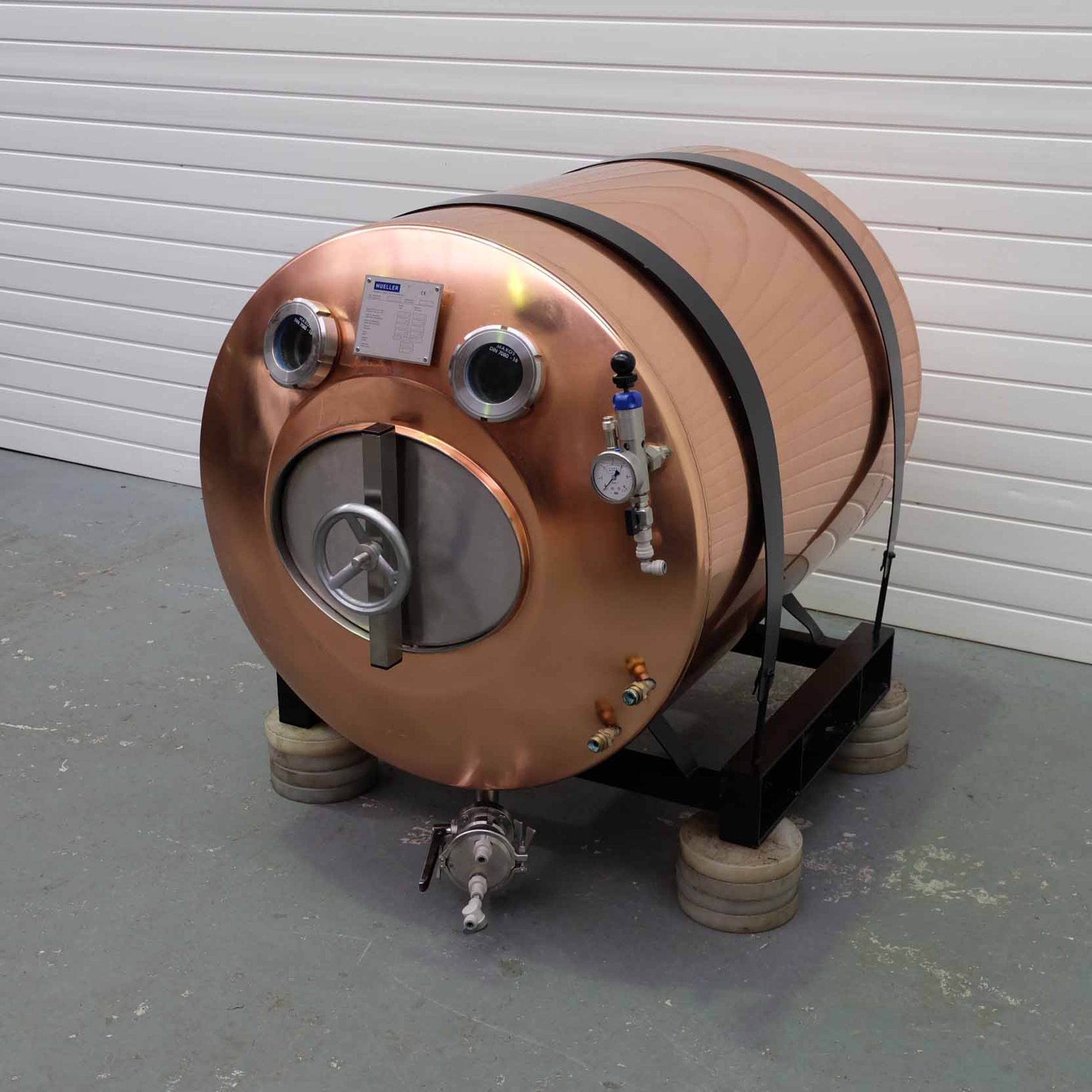 Paul Mueller Ltd. (Missouri USA) Copper Serving Beer Tank. Model 500Ltr. With Self Cooling Bag in Ta - Image 3 of 11