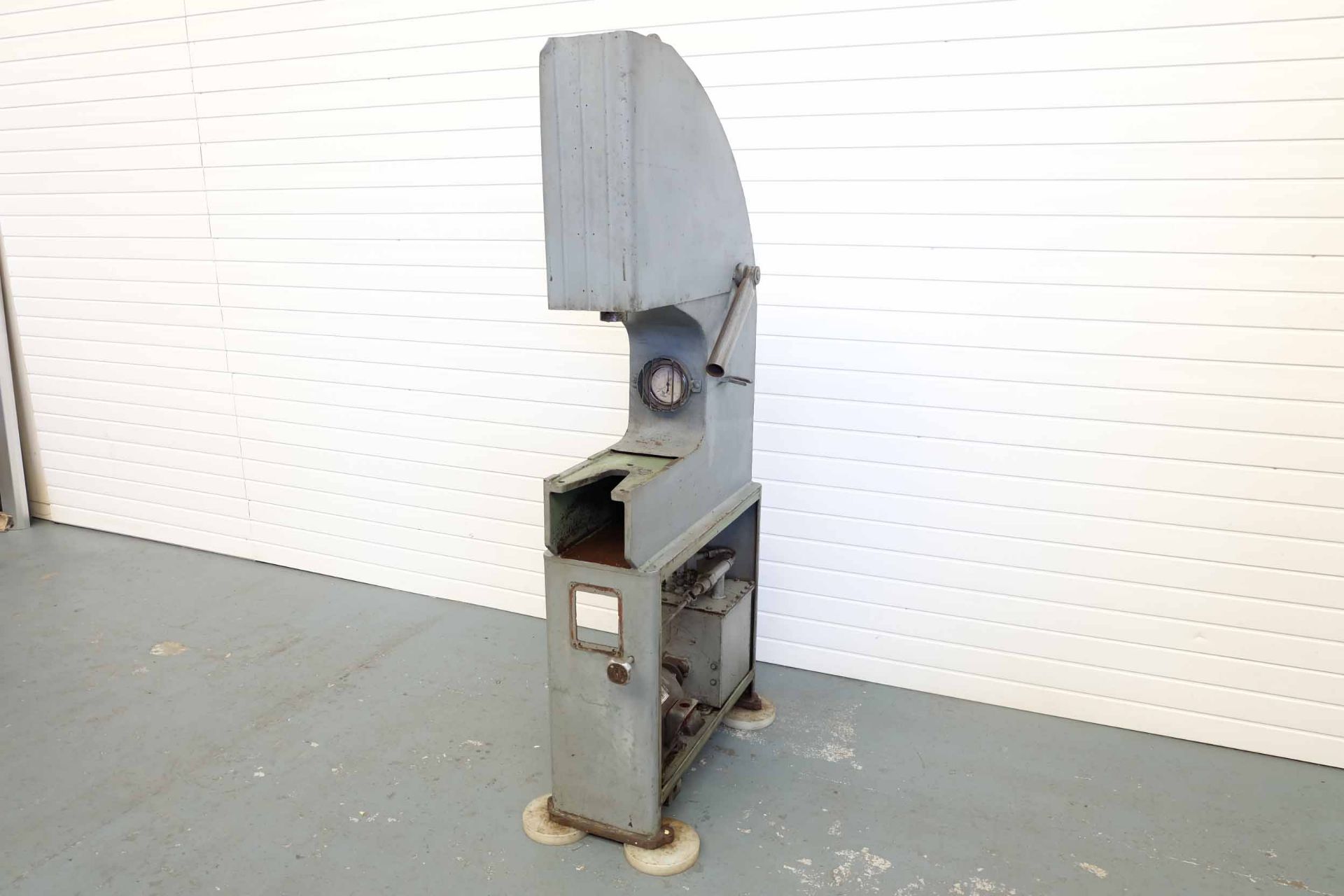 20 Ton Hydraulic Press. Daylight 13". Throat 12". - Image 2 of 8