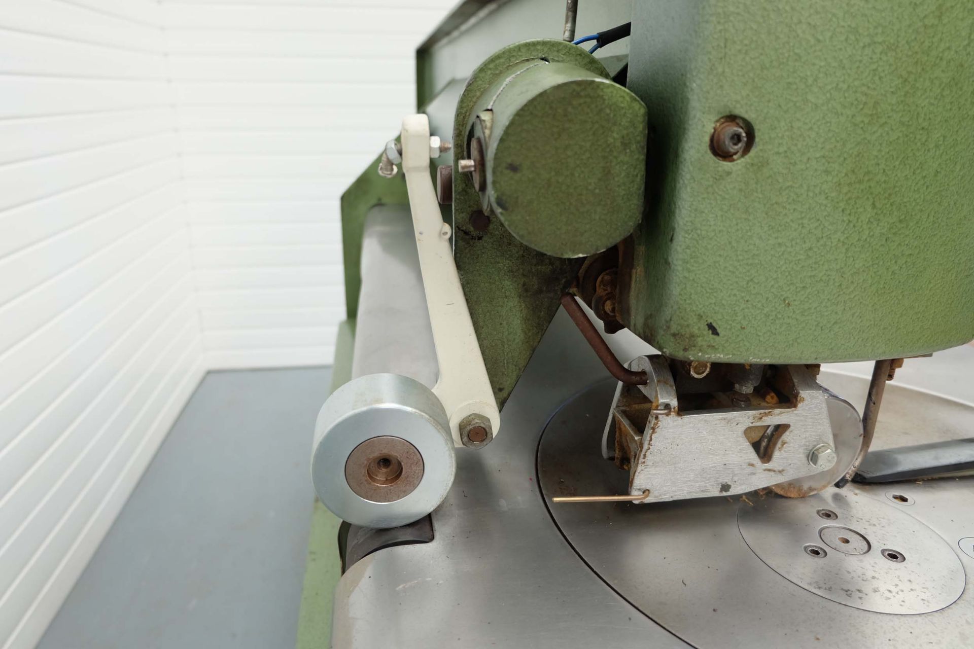 Kuper FW Veneer Splicing Machine. Veneer Thickness: 0.4mm - 2mm. Please Note: Slight Damage To Switc - Image 7 of 10