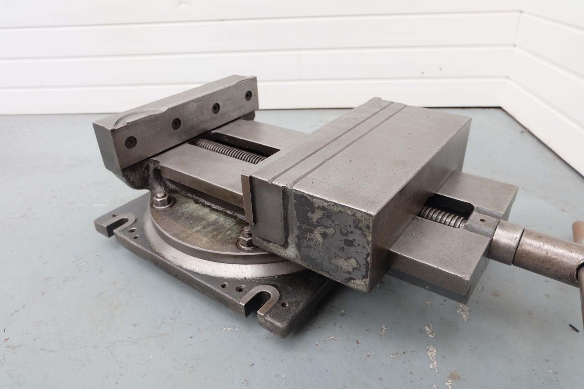 14" Swivelling Machine Vice. Width of Jaws 14". Height of Jaws 3". Max Opening 14". Clamping Slot Di - Image 4 of 8