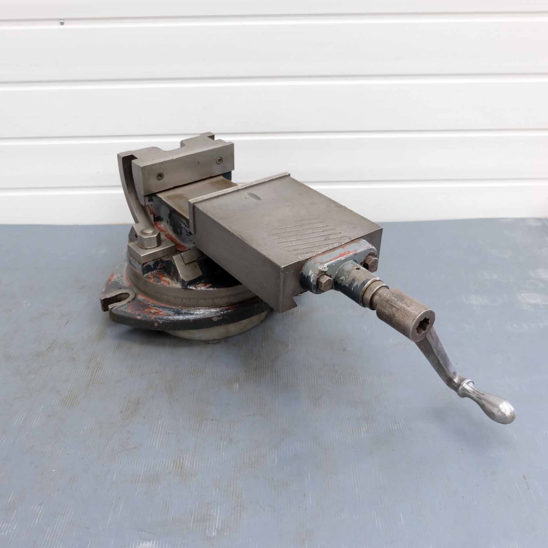 6" Swivelling & Tilting Machine Vice. Jaw Width 6". Jaw Height 1 7/8". Max Opening 5". Overall Heigh - Bild 2 aus 6