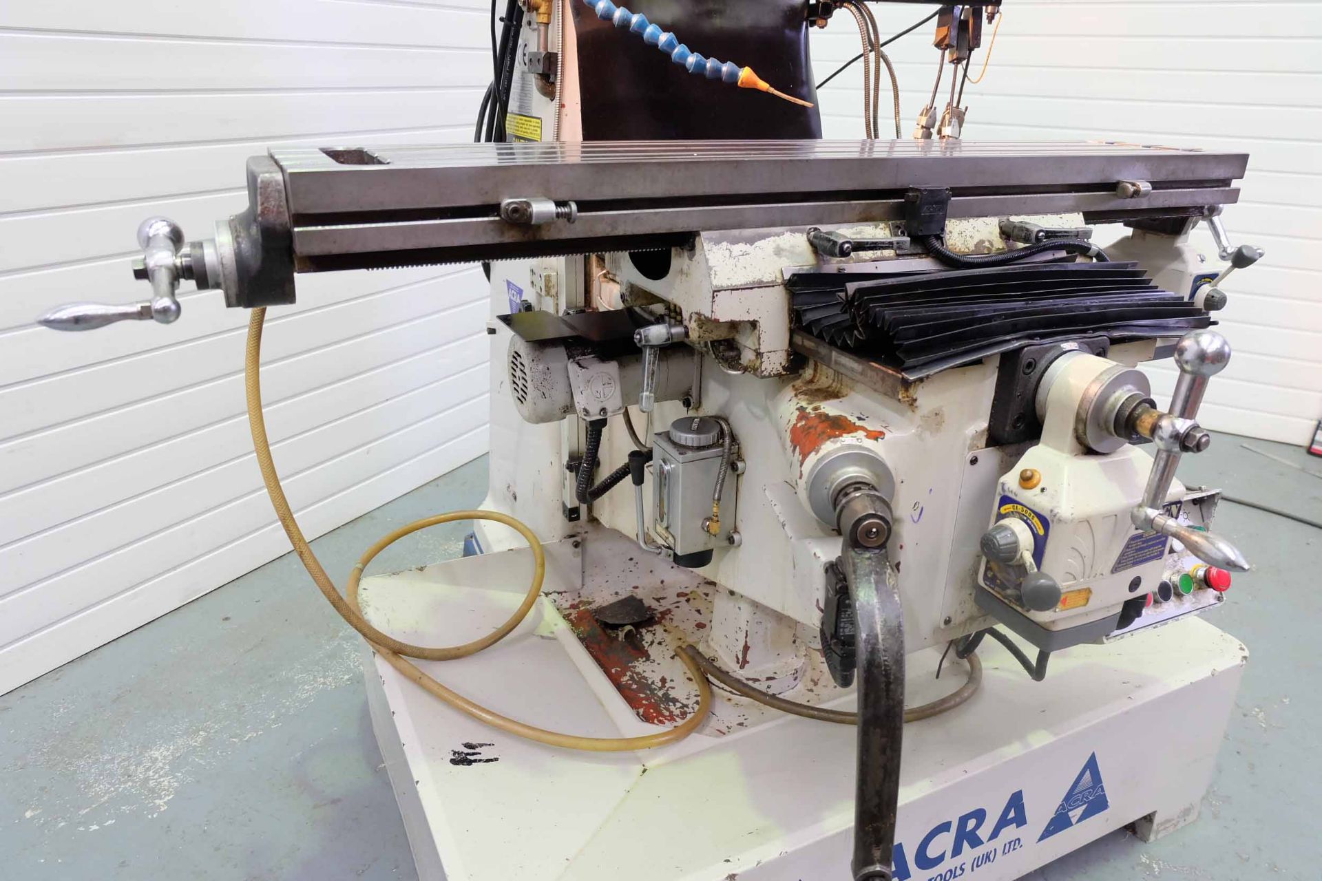 Acra Model FVT-4V Heavy Duty Turret Milling Machine. Table Size 50" x 10". Spindle Taper 40 Int. Spi - Bild 6 aus 11