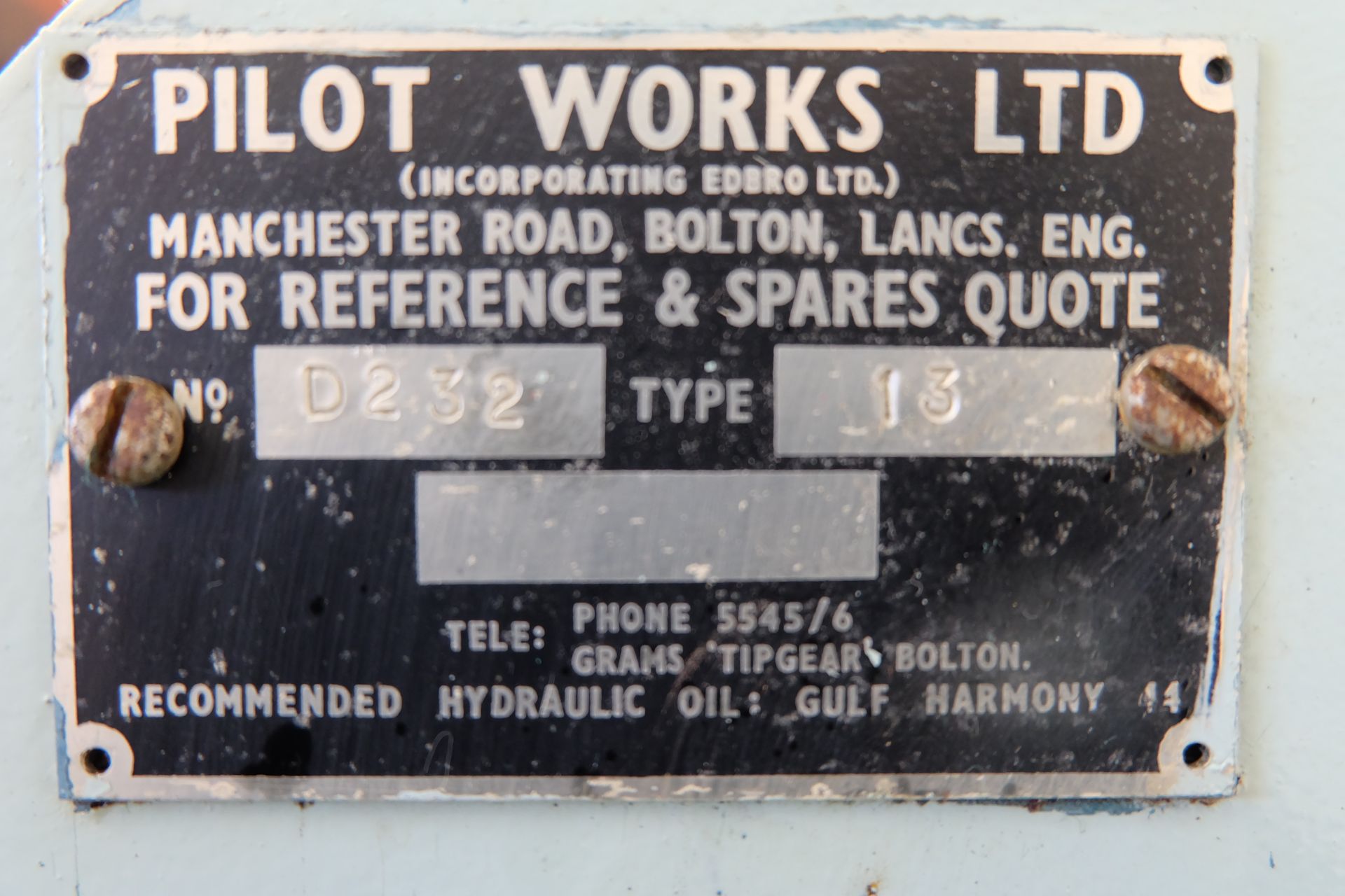 Pilot Works Type 13 Hydraulic Press. Table Size 300mm x 225mm. Throat 160mm. Daylight 180mm. - Image 7 of 9