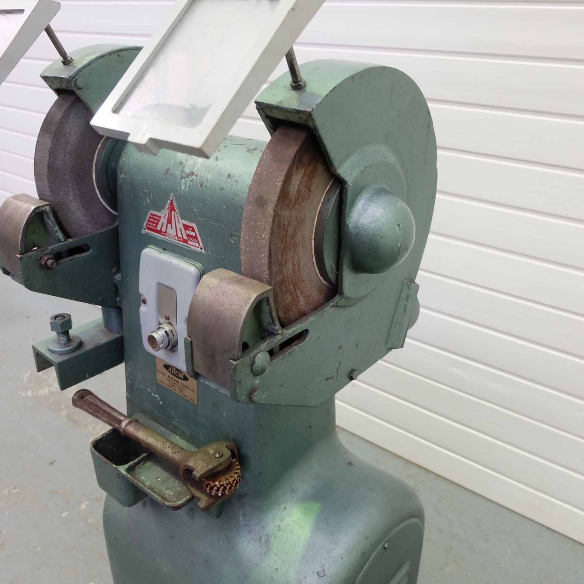 RJH Bison Double Ended Grinder. Wheel Size 300 x 38 x 35mm. Spindle Speed 1800rpm. 3 Phase Motor 2 H - Image 6 of 7