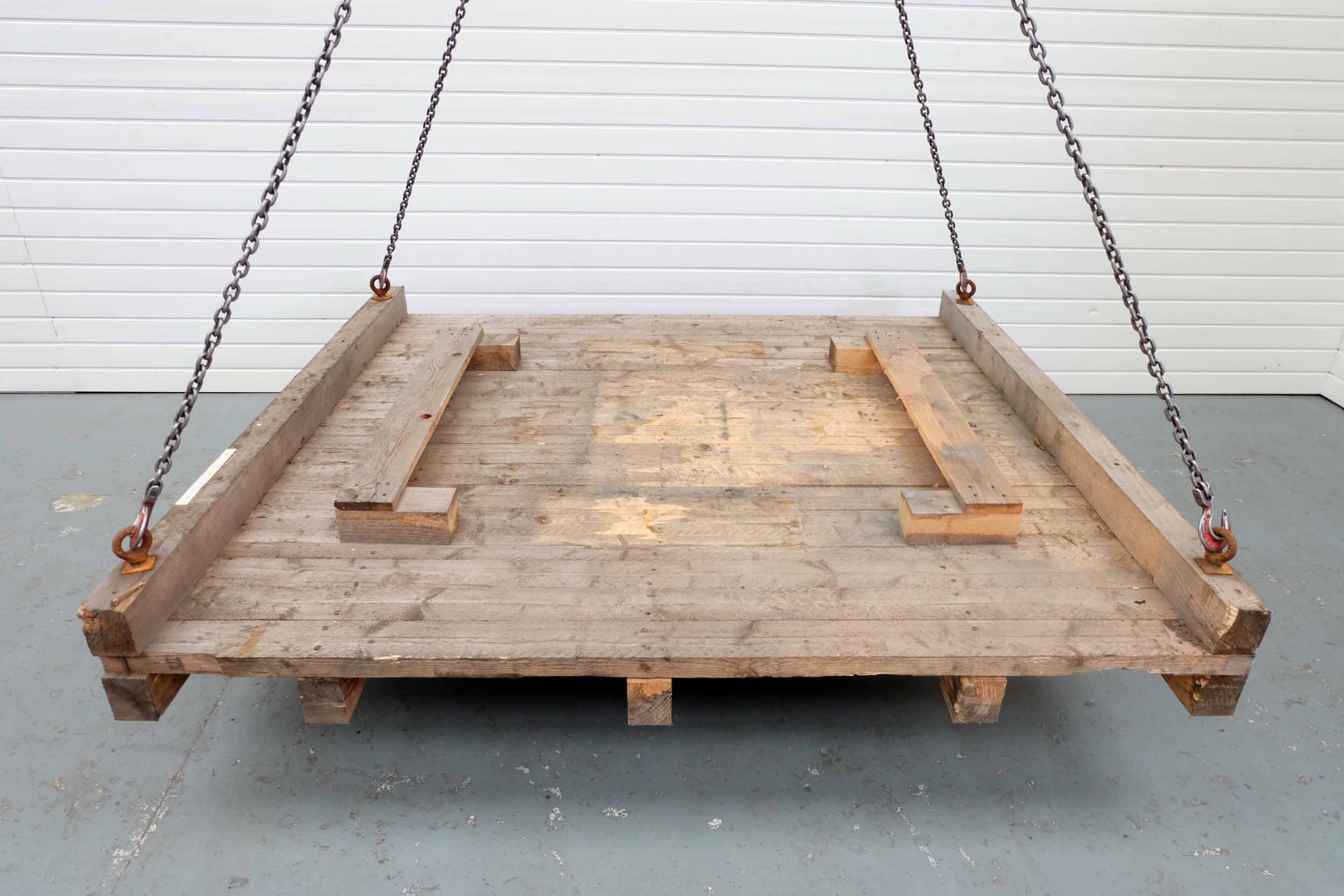 Heavy Duty Wooden Pallet With Four Eye Bolts. Size 1950mm x 1750mm. Made in Germany. (4 Leg Chains N