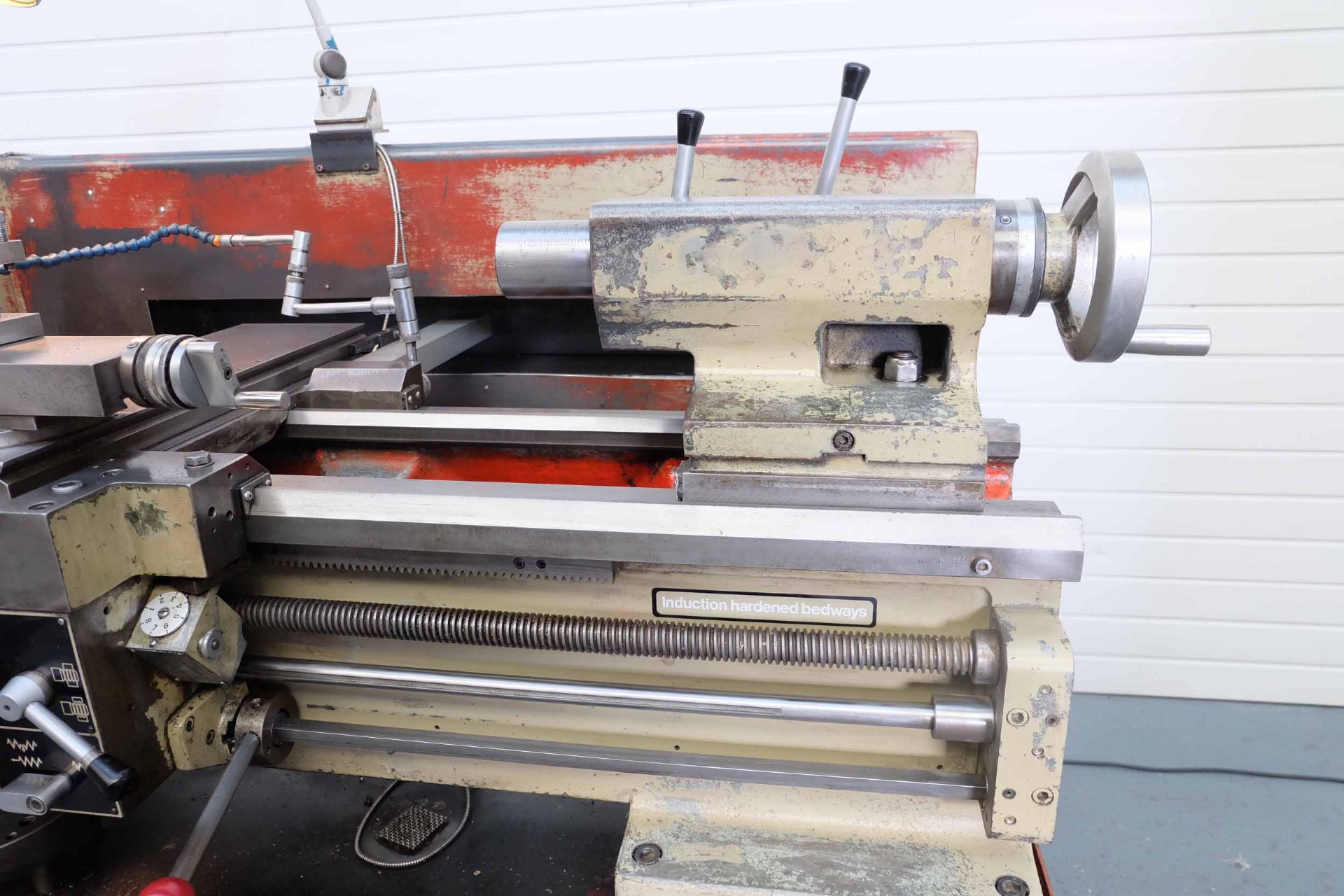 Harrison M400 Centre Lathe. Centre Height 200mm. Admits Between Centres 1000mm. Swing Over Bed 420mm - Bild 8 aus 12