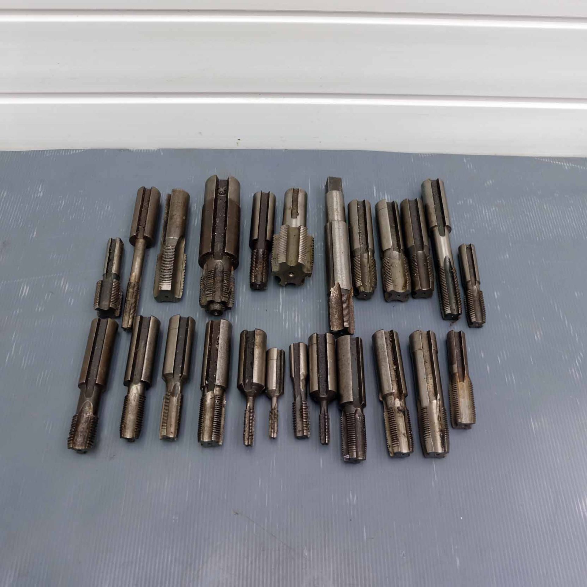 Quantity of Slotted Shank Fitting Taps. Various Sizes.