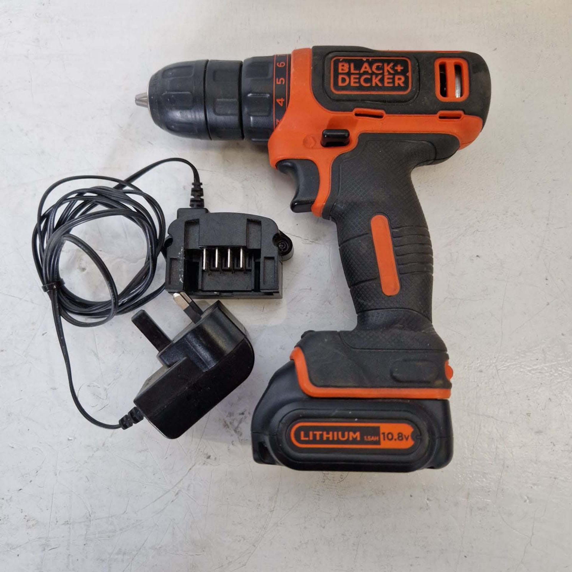 Black & Decker Model BDCDD12 Cordless Drill with Lithium 10.8V Battery & Charger. Capacity 10mm. - Image 2 of 4