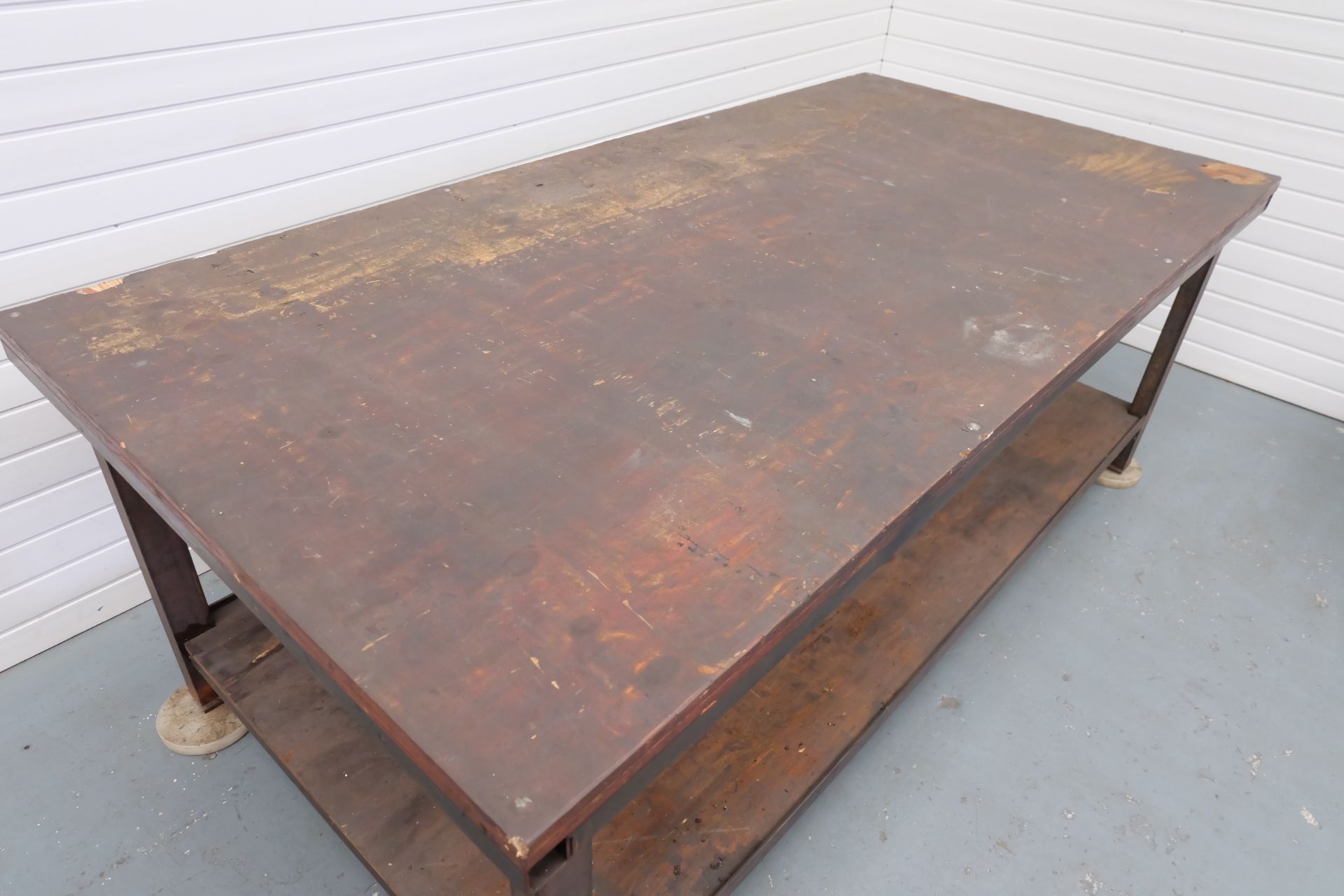 Heavy Duty Work Bench. Steel Frame With 1 1/2" Wooden Top. Size 8' x 4'. Height 35". - Bild 4 aus 6