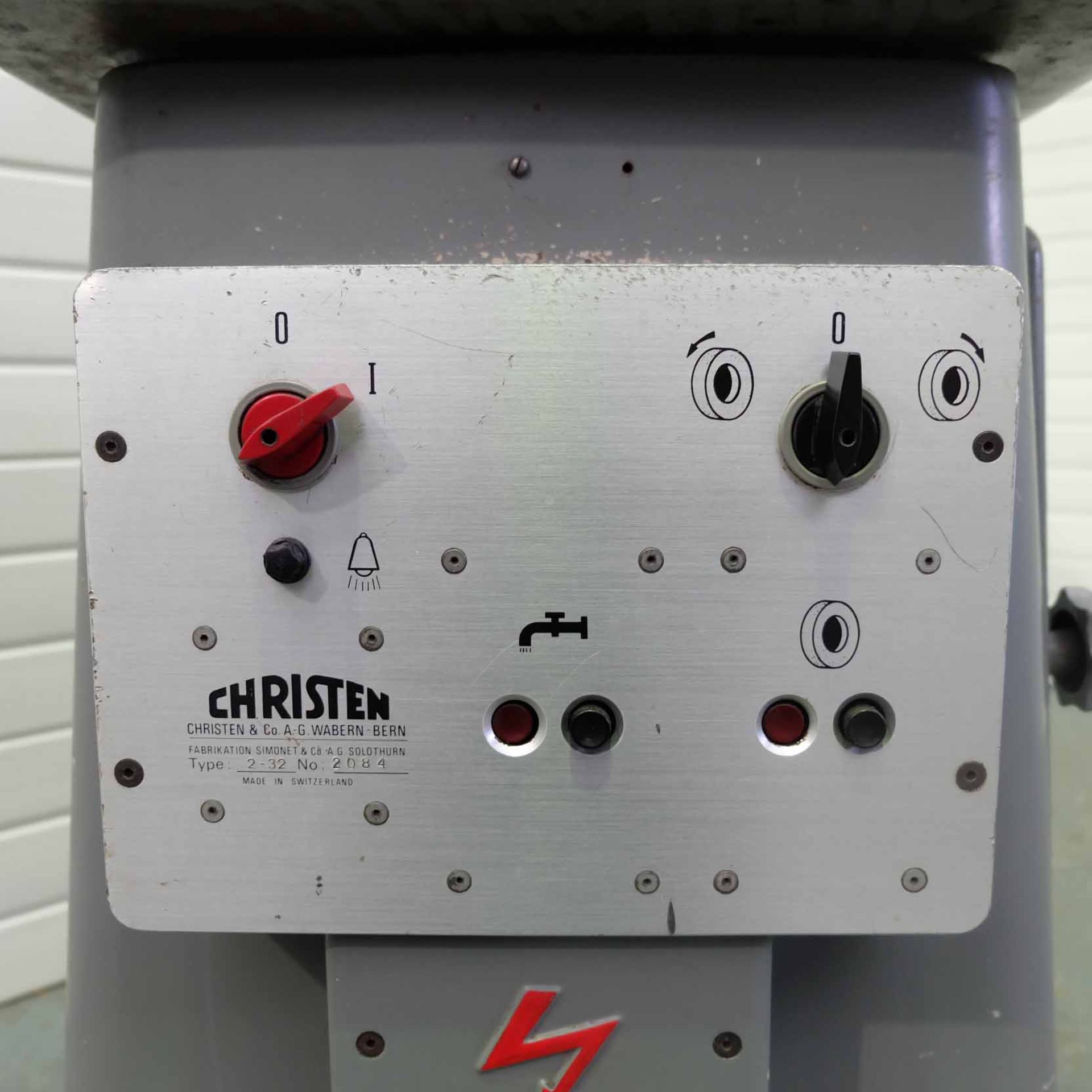 CHRISTEN Type 2-32 Twist Drill Grinding Machine. Capacity 2-32mm. Angles 60 - 180 Degrees. Grinding - Bild 15 aus 18