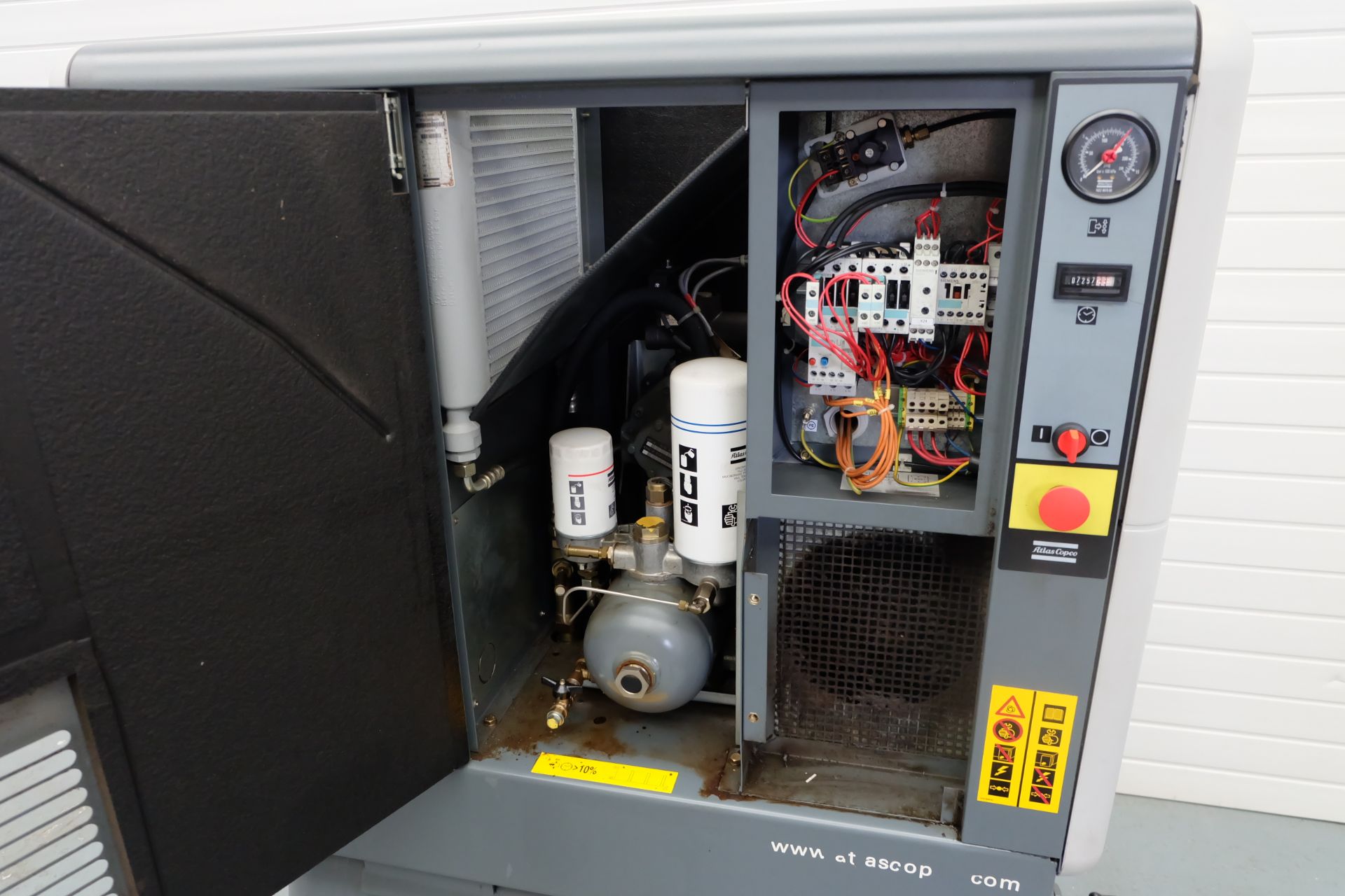 Atlas Copco GX II 15HP Rotary Screw Air Compressor. Max Working Pressure 10 Bar. Free Air Delivery 2 - Image 6 of 8