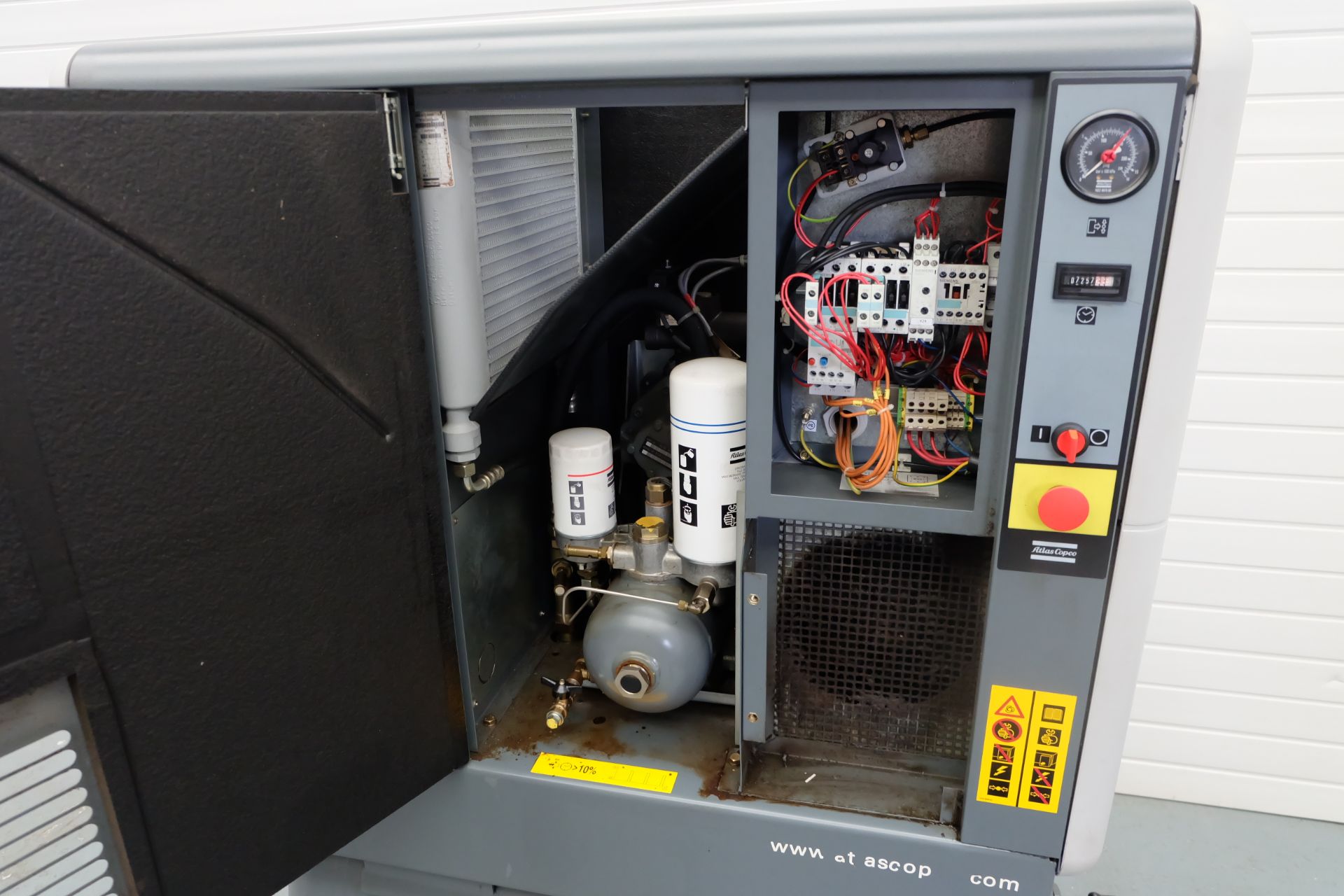 Atlas Copco GX II 15HP Rotary Screw Air Compressor. Max Working Pressure 10 Bar. Free Air Delivery 2 - Bild 6 aus 8