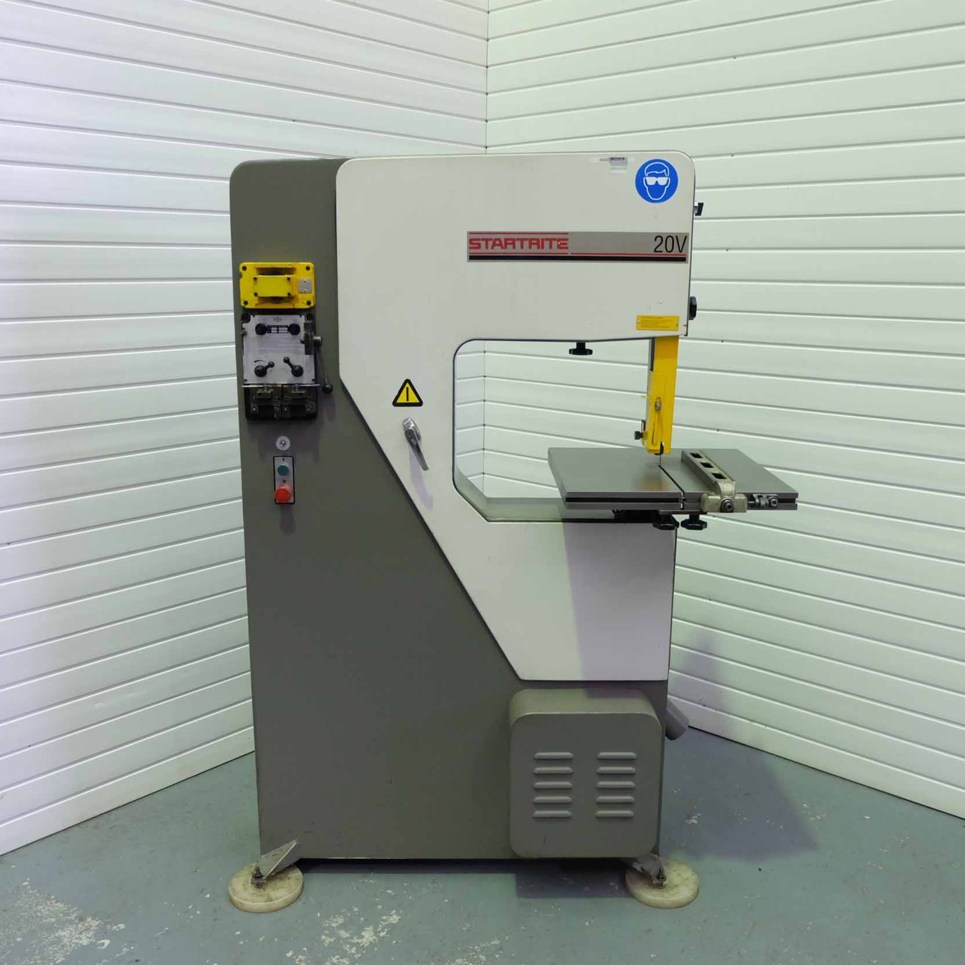 Startrite 20V / UK3 10 Speed Vertical Bandsaw. Throat 20". Daylight 12". Table Size 20 1/2" x 20 1/2