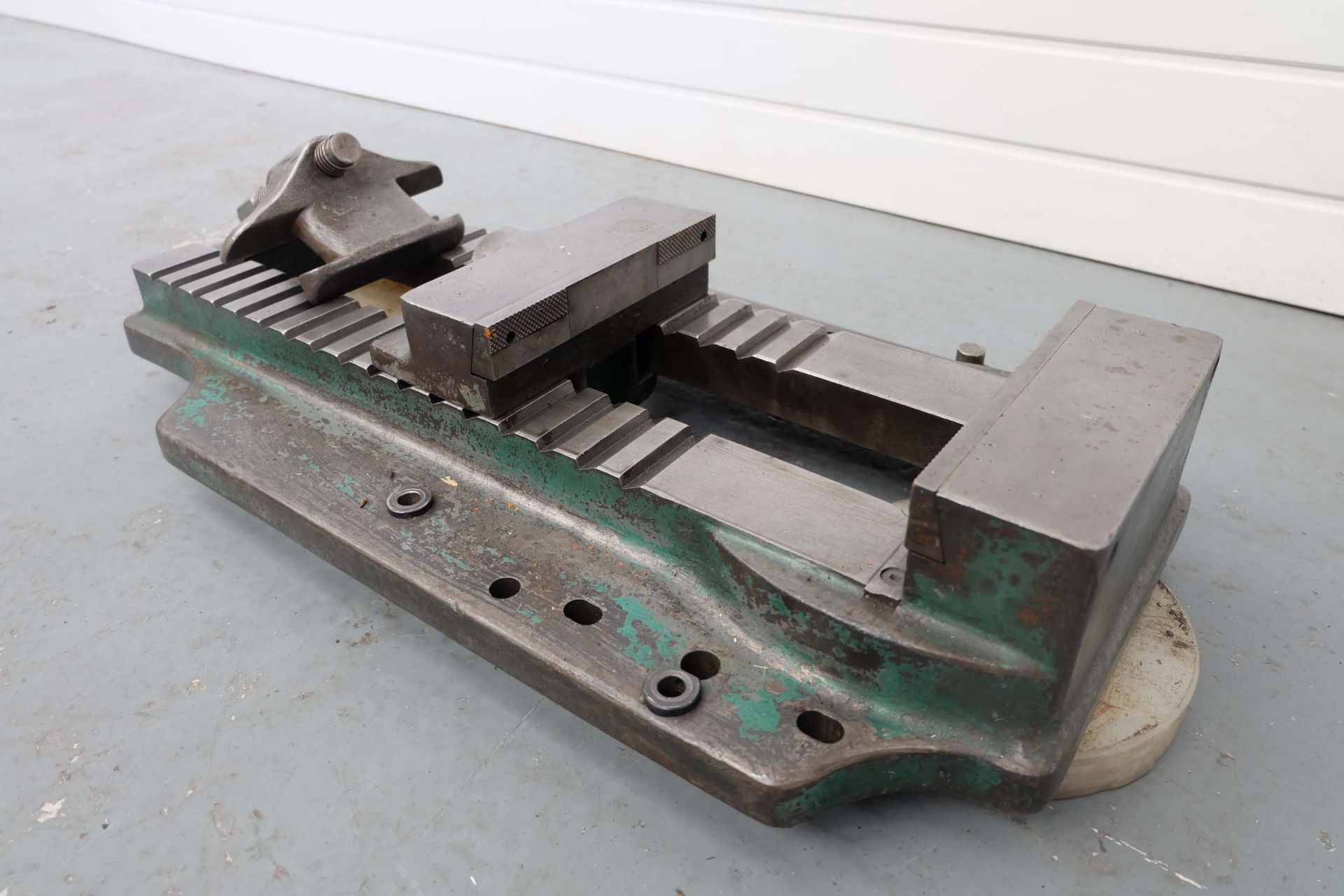 Charles Taylor Rack Vice. Max Opening 16". Jaw Width 8". Jaw Height 2 1/4". - Image 2 of 6