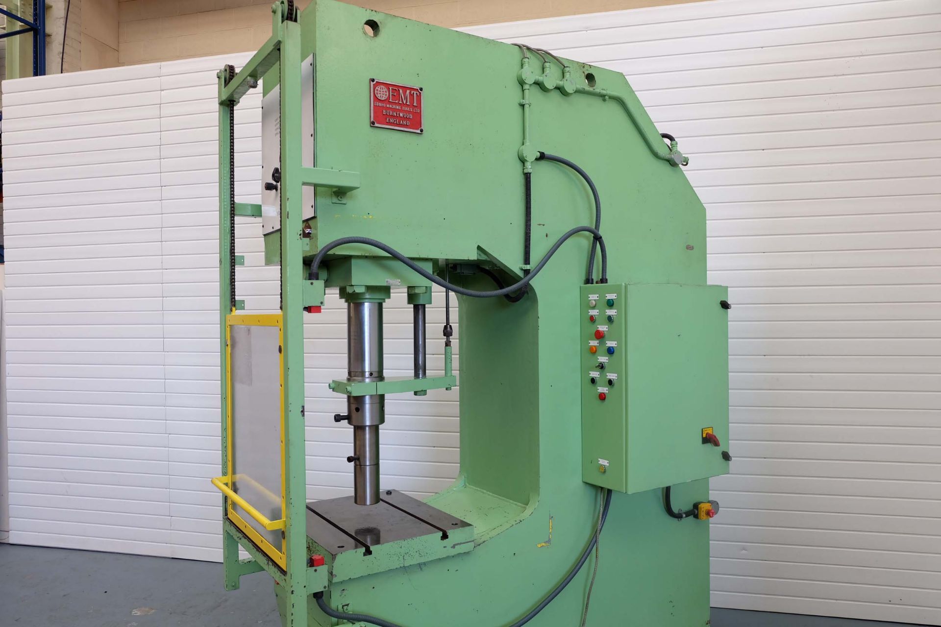 Edbro (EMT) Hydraulic Press. Capacity 75 Tonnes. Table Size 650mm x 550mm. Throat Depth 600mm. Dista - Bild 3 aus 16