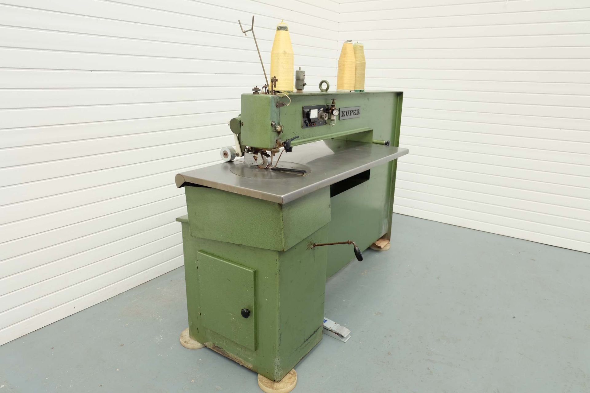 Kuper FW Veneer Splicing Machine. Veneer Thickness: 0.4mm - 2mm. Please Note: Slight Damage To Switc - Image 2 of 10