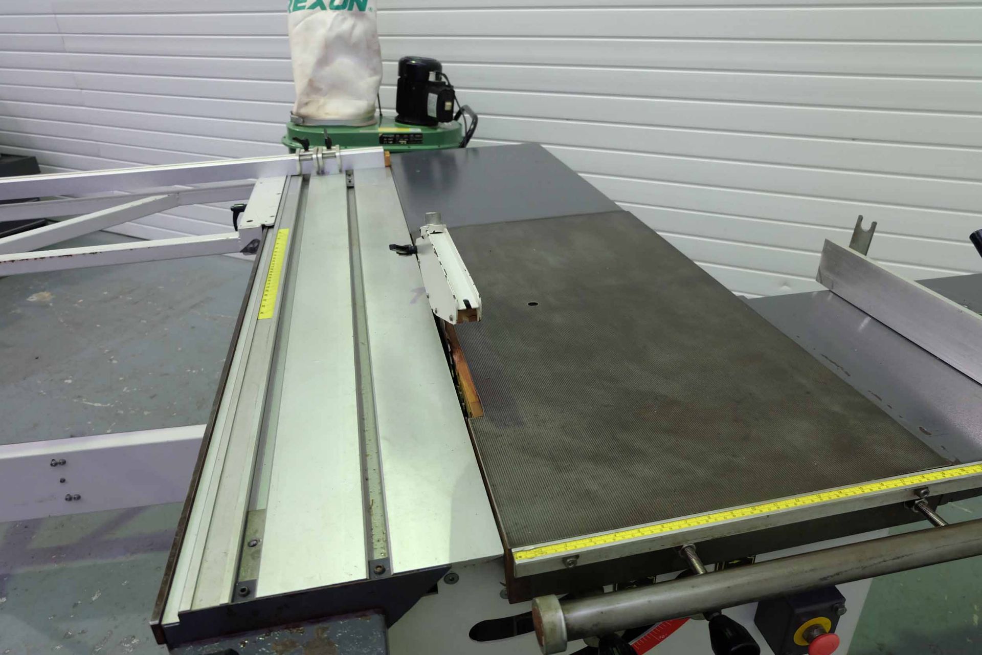 Robland E300 Board Saw. Min Blade Diameter 250mm. Max Blade Diameter 300mm. Capacity 1700mm x 2500mm - Image 10 of 21