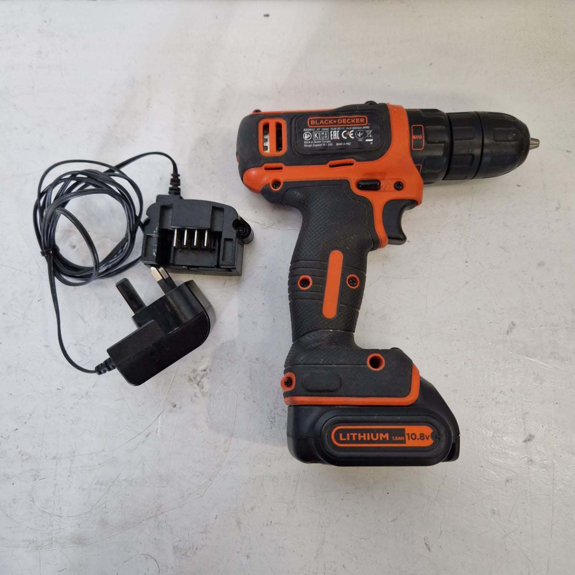 Black & Decker Model BDCDD12 Cordless Drill with Lithium 10.8V Battery & Charger. Capacity 10mm. - Bild 4 aus 4