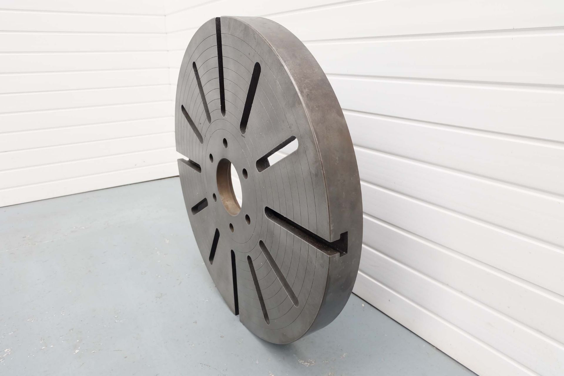 33" Diameter Face Plate. Thickness 3". Hole Through Middle 6". PCD of Bolt Holes 9 1/4". - Bild 2 aus 3