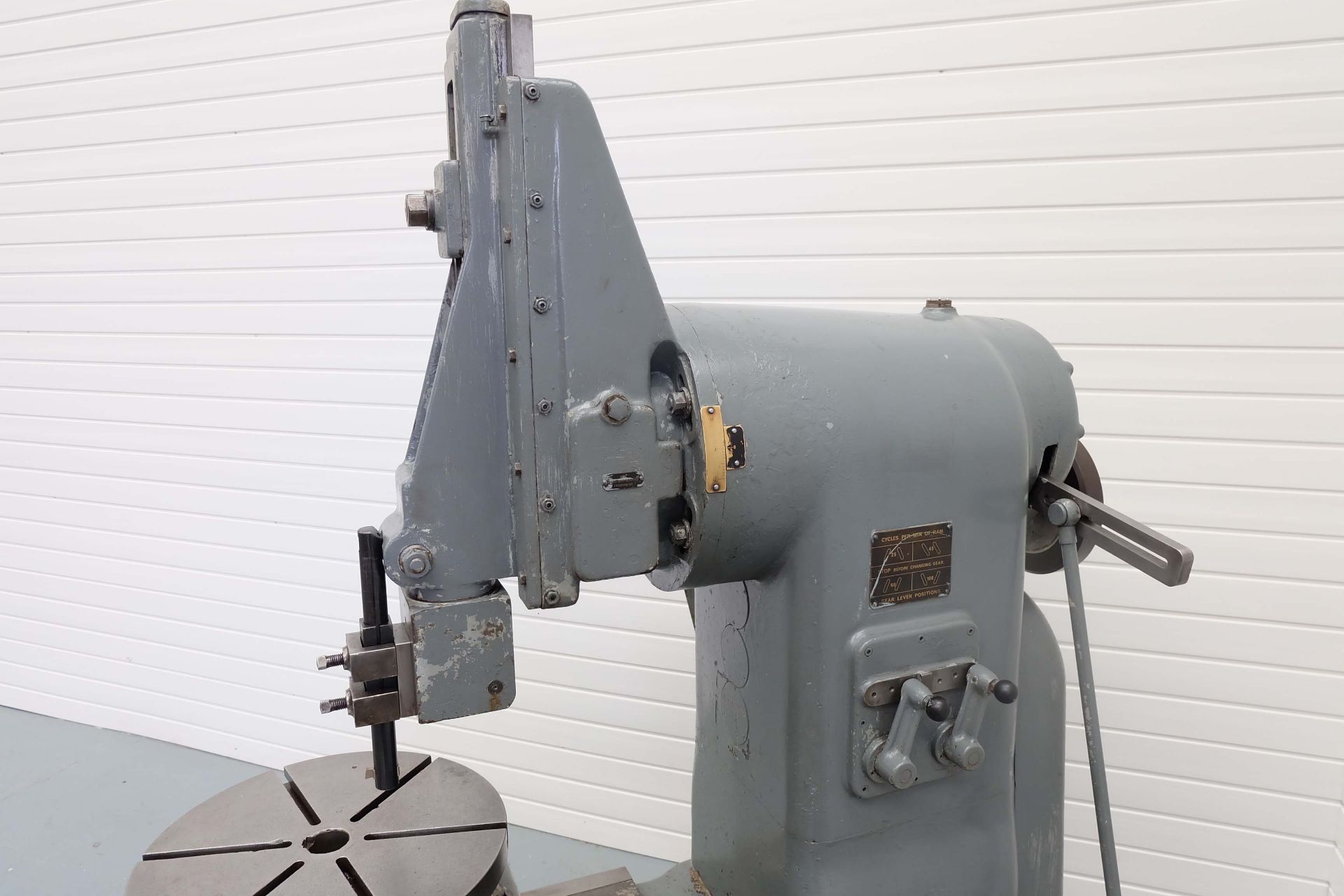 Burdett VS Type 6" Slotting Machine. Table Diameter: 18". Adjustable Stroke: 6". Throat Depth: 20". - Image 2 of 13