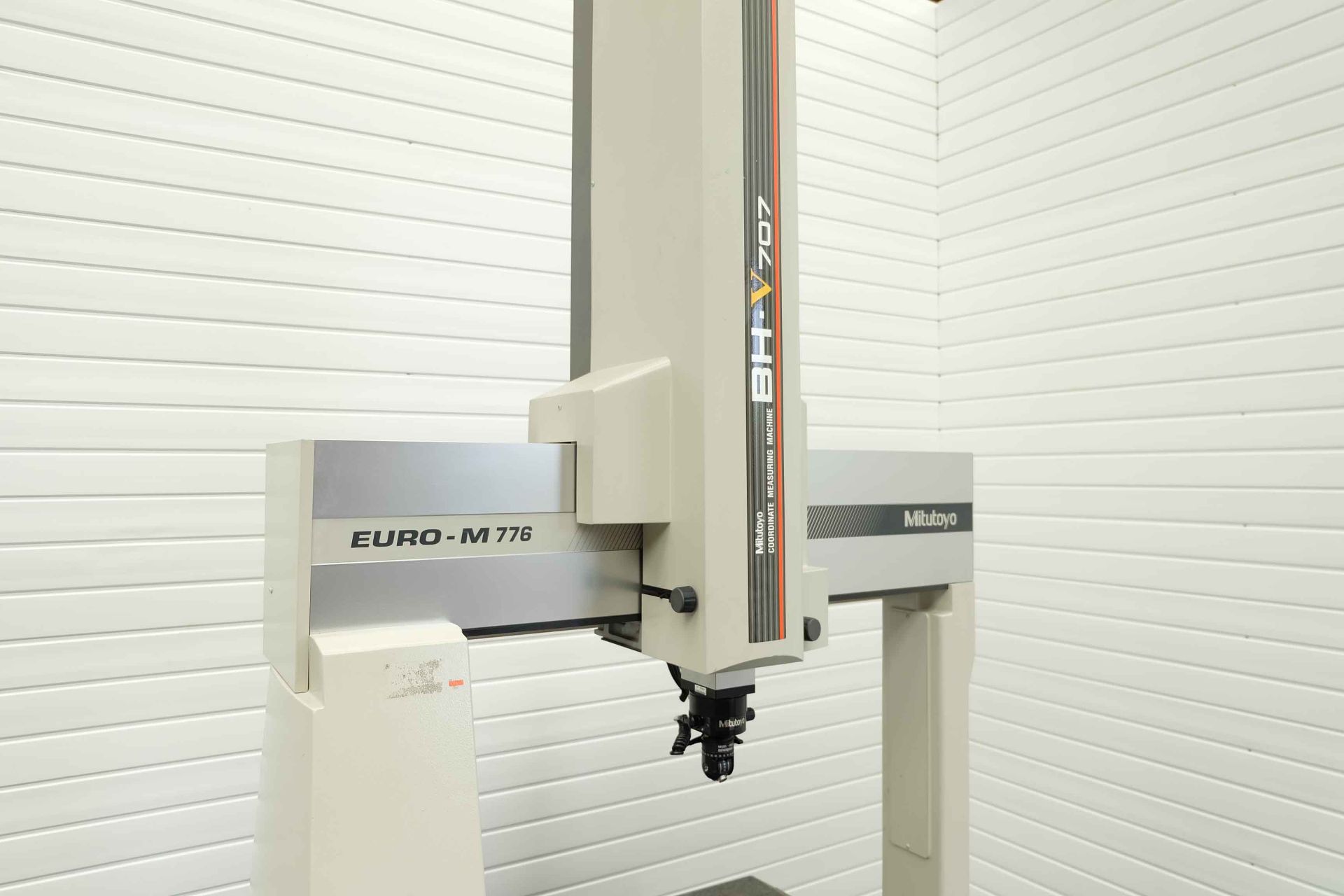 Mitutoyo Type BH-V707 Coordinate Measuring Machine on Granite Table. Table Size 1330 x 1100mm. Dista - Image 3 of 11