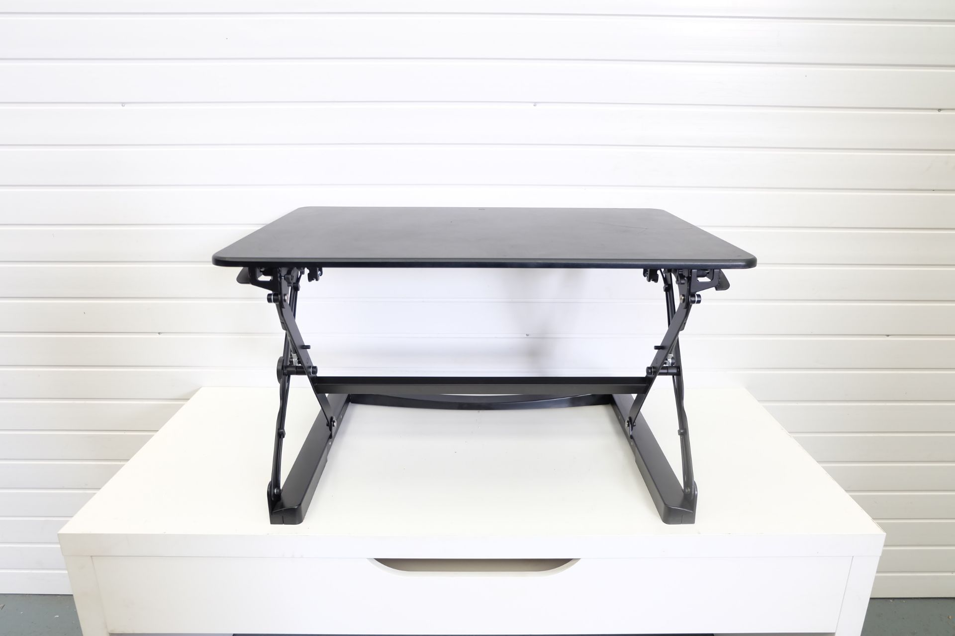 YO-YO DESK Adjustable Standing Desk. Variable Heights. Keyboard Shelf. 35" Wide. 20" Max Height.