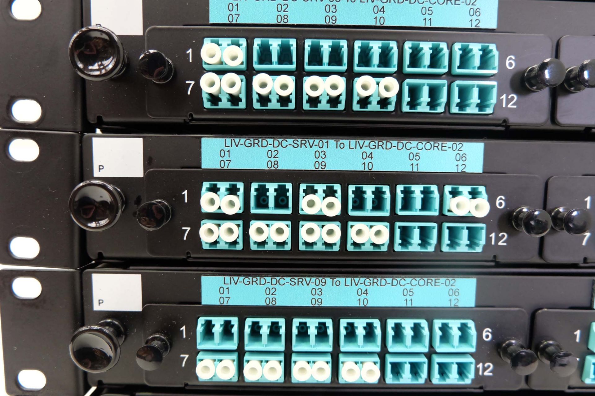 10 x Fibre Optic Cassette Patch Panels. Rack Mountable 1U 19". Port, Duplex LC MPO MTP Fibre Optics. - Image 3 of 4