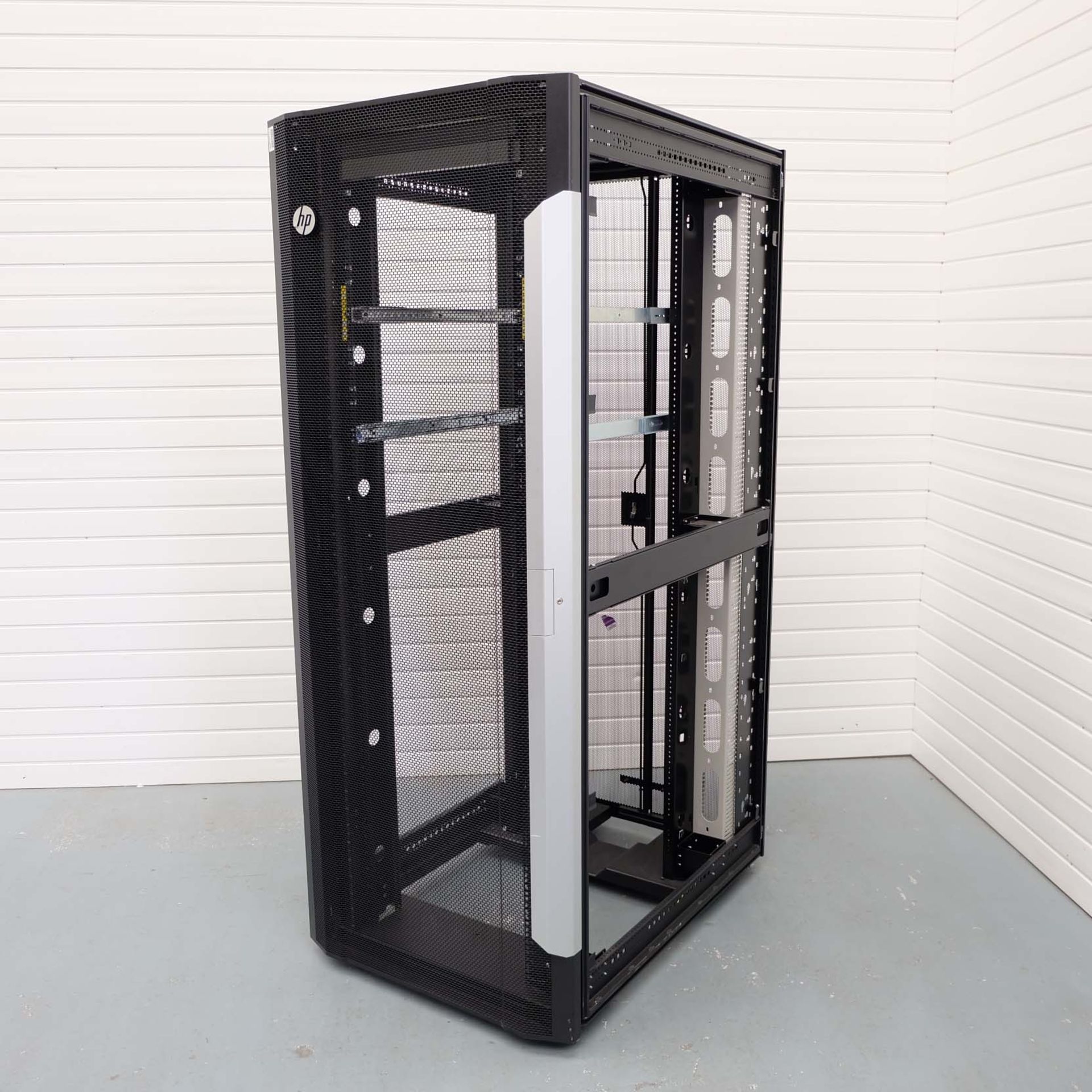 Hewlett Packard HP42U Enterprize Pallet Rack on Wheels. Size 800mm x 1075mm. Height 2000mm. Year 201