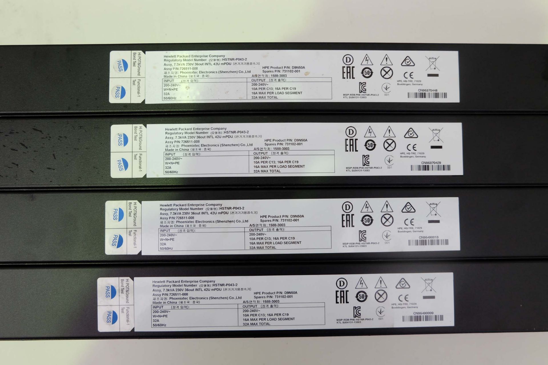 4 x HPE Remote Monitored PDV - D9N5OA. Input: 1 Phase 230Volt. 32 Amp Max. Output = 32 x C13 & 4 x C - Bild 7 aus 10