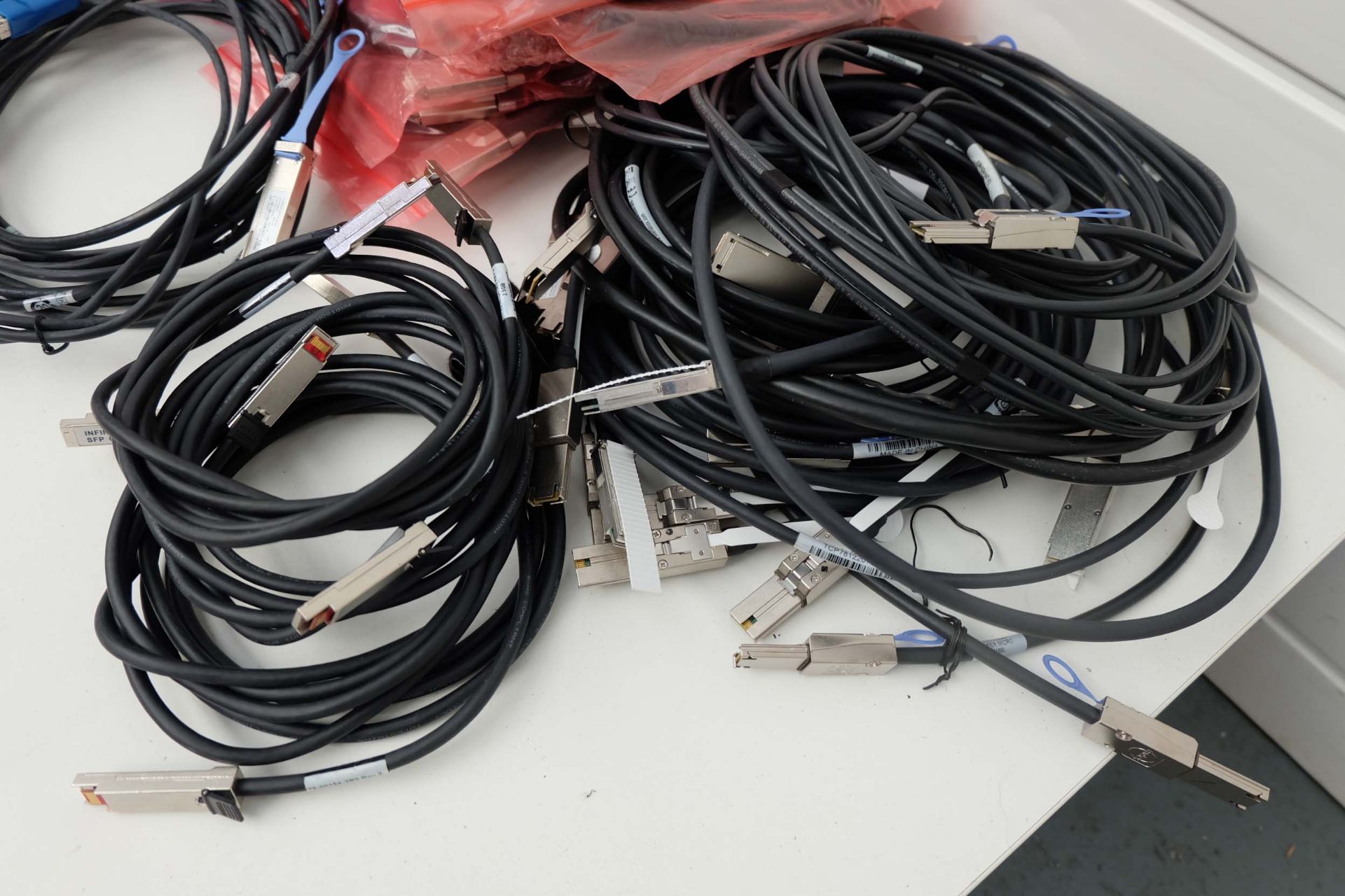 Quantity of SFP Cables Various Makes & Sizes. - Bild 3 aus 7