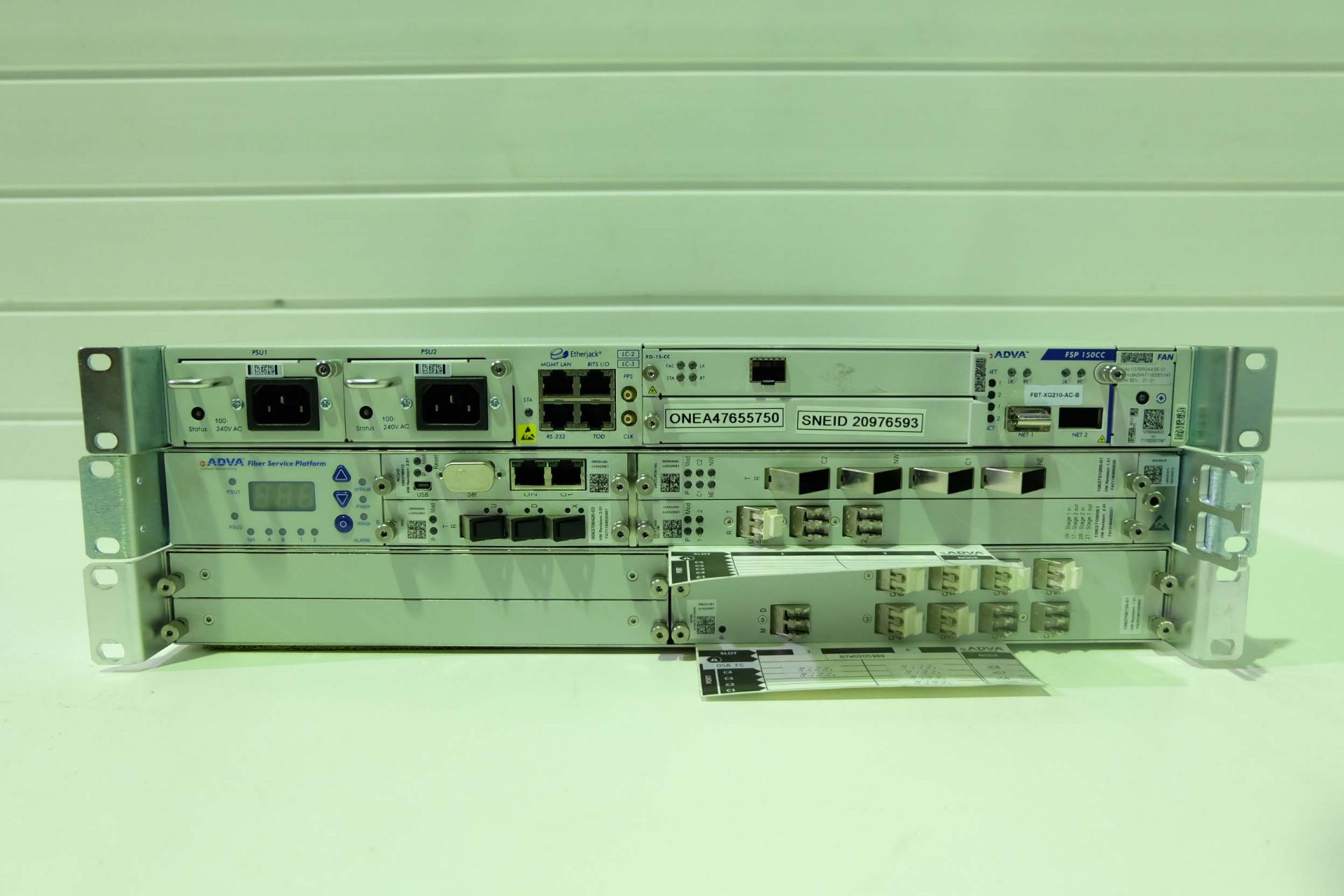 ADVA Type FSP 3000 R7-1HU-R Fibre Service Platform + ADVA Model SH1HU/Passive Unit. + ADVA Model FSP