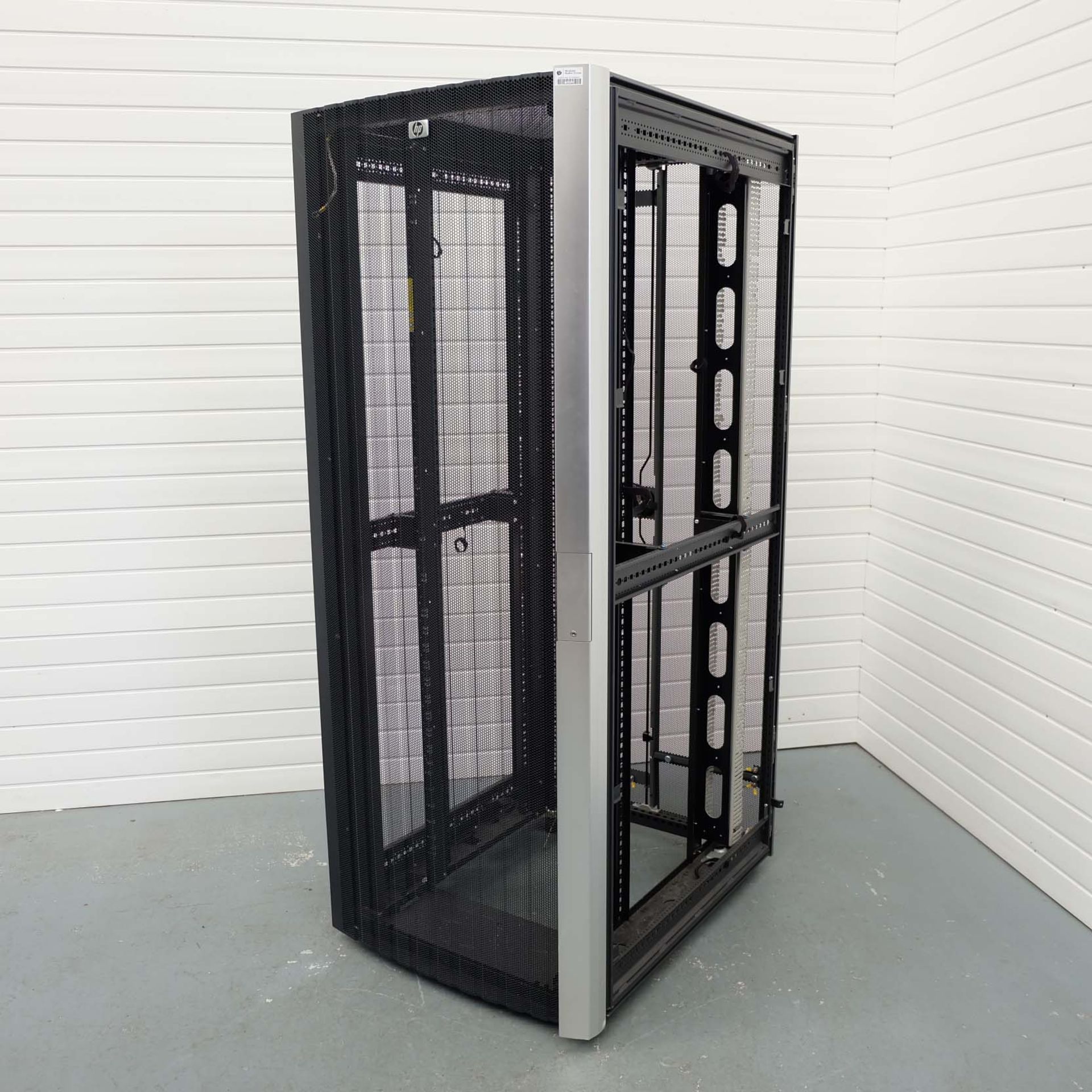 Hewlett Packard Pallet Rack on Wheels. Size 800mm x 1000mm. Height 2000mm.