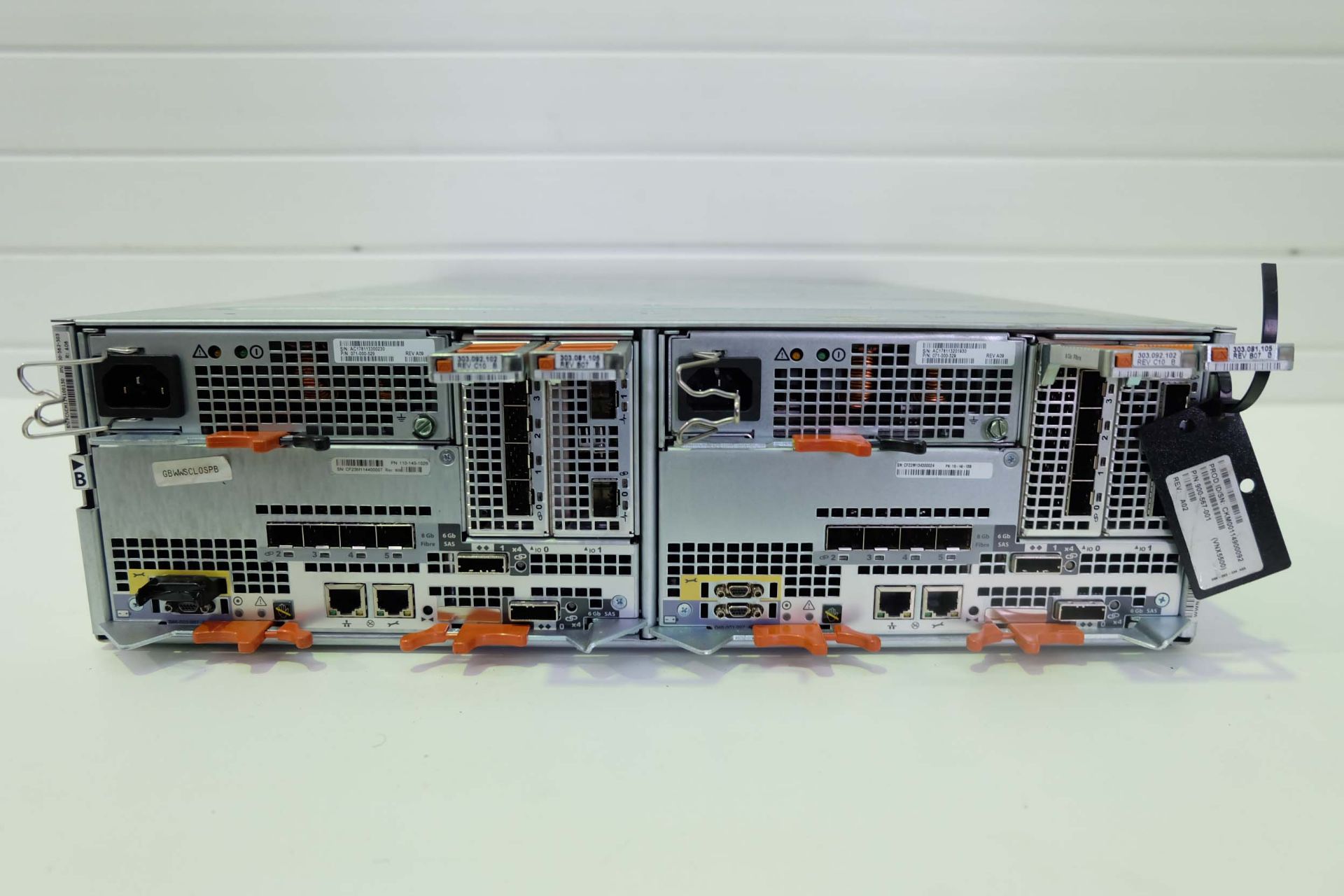 EMC2 Corp Model STPE 15 VNX 5500 SAN Rack Mountable 15 Bay Disk Array/Enclosure. (No HDD's). - Image 4 of 12