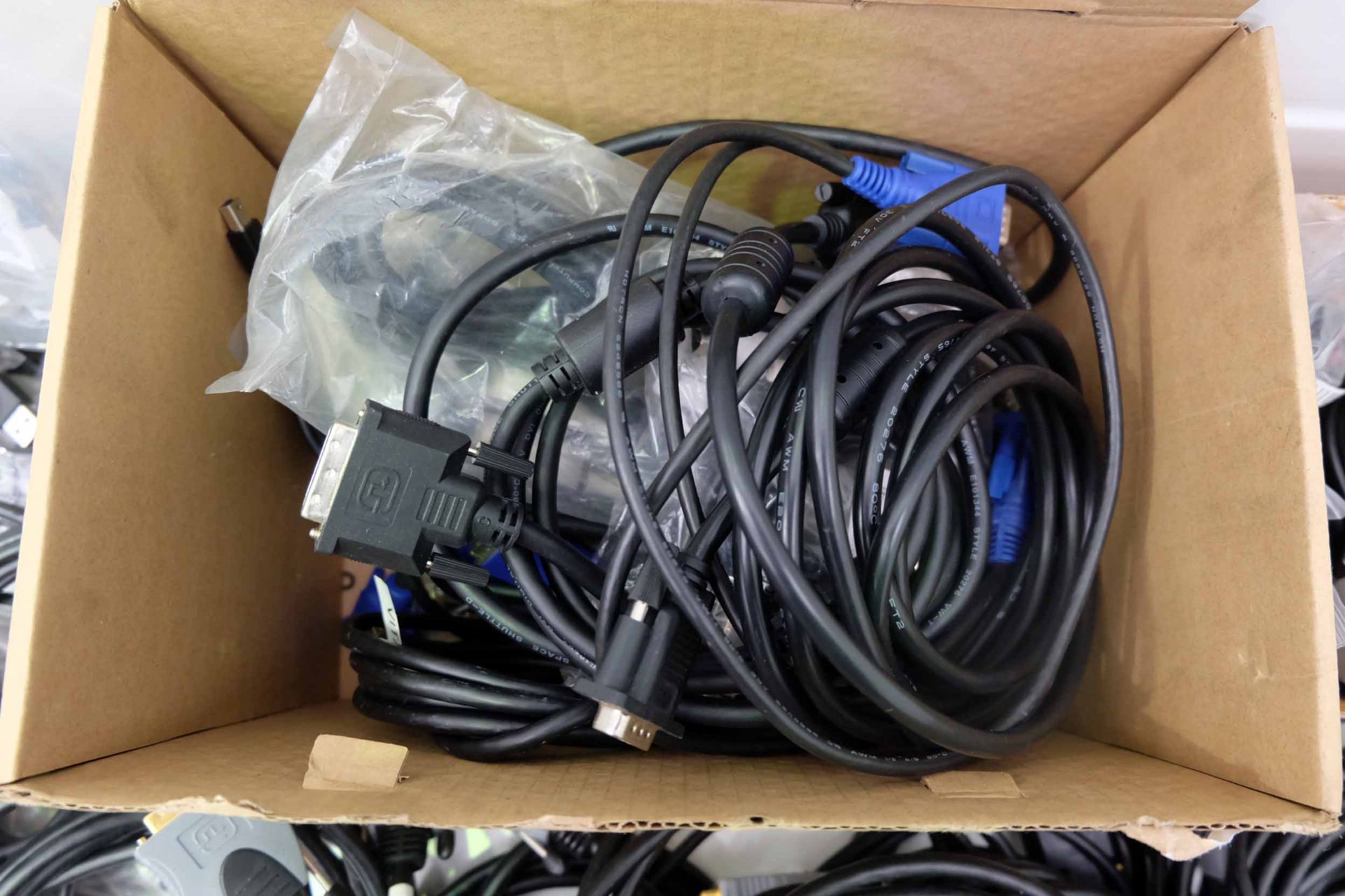 Quantity of Various Computer Cables and HDMI Leads - Image 5 of 7