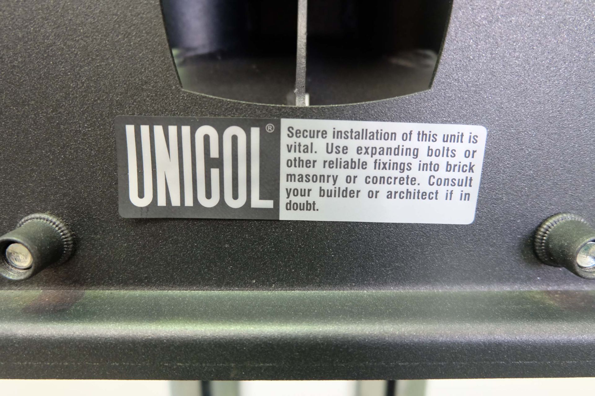Unicol Ehibition T.V Media Stand on Wheels. 3 Glass Shelves. (T.V Brackets Missing) Size 880mm x 640 - Image 5 of 5