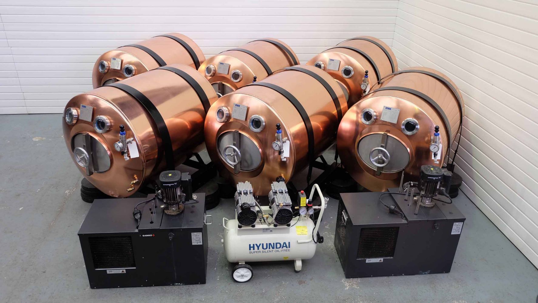 Set of 6 Paul Mueller Copper Serving Beer Tanks Available due to Closure of Craft Brewery