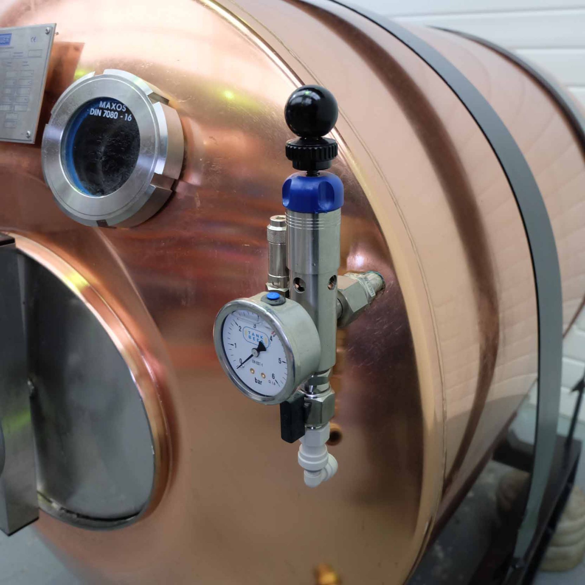 Paul Mueller Ltd. (Missouri USE) Copper Serving Beer Tank. Model 500Ltr. With Self Cooling Bag in Ta - Image 5 of 10